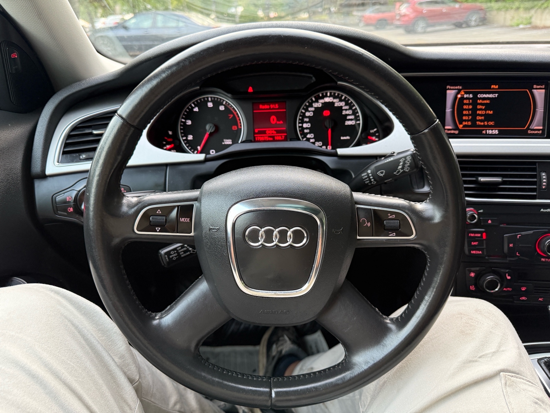 /1441550bcltd/2010-Audi-A4-11906938148151514.jpg