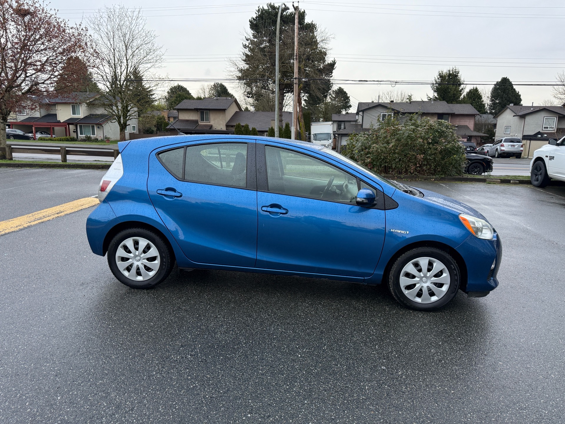/1441550bcltd/2013-Toyota-Priusc-5990255289172262.jpg