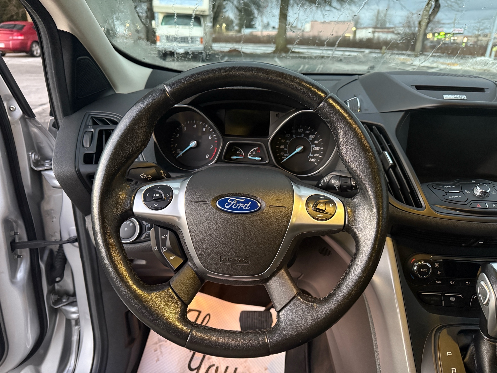 /1441550bcltd/2015-Ford-Escape-30102610324545376.jpg