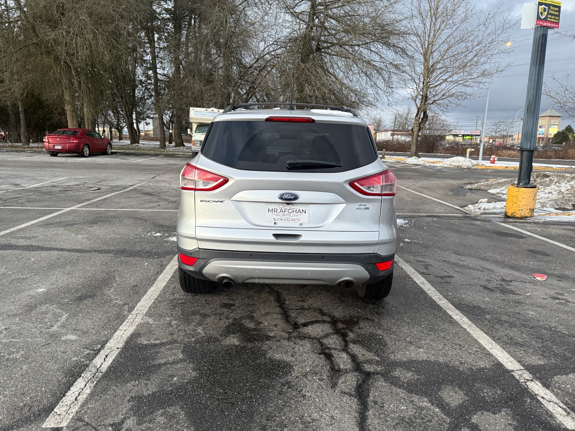 /1441550bcltd/2015-Ford-Escape-9005600952950241.jpg