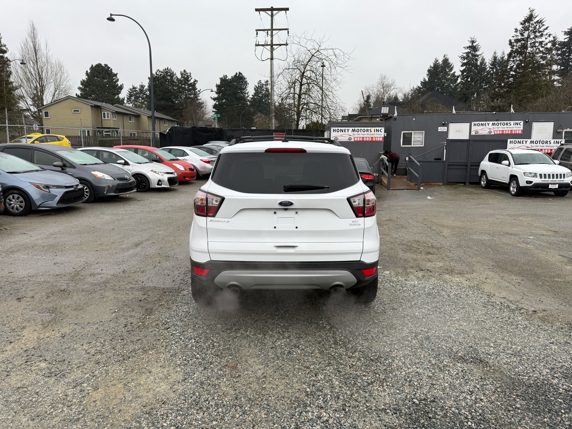 /1441550bcltd/2017-Ford-Escape-09864961348591872.jpg