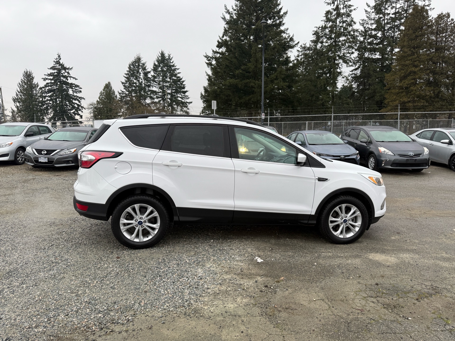 /1441550bcltd/2017-Ford-Escape-5971177416299016.jpg