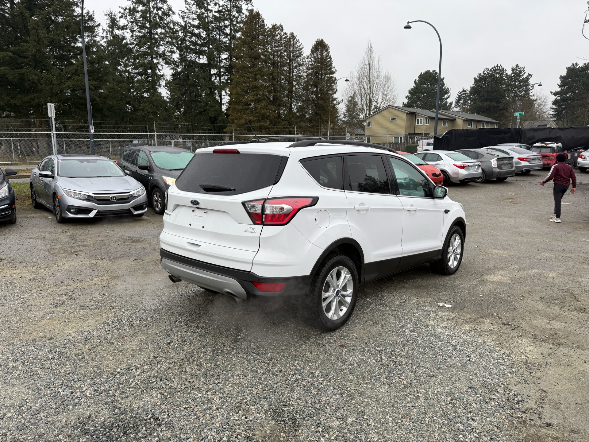 /1441550bcltd/2017-Ford-Escape-7615895417122198.jpg