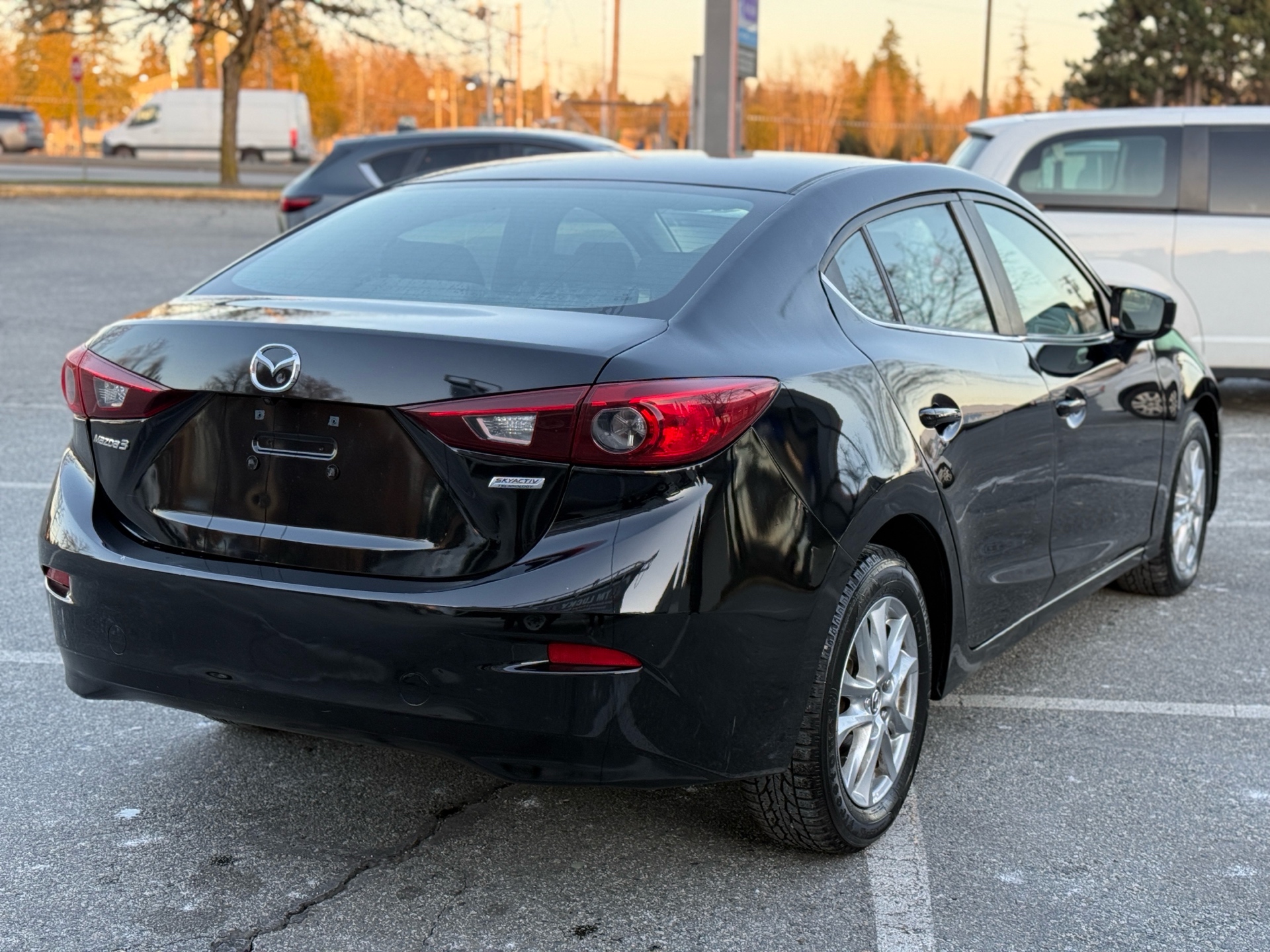 /1441550bcltd/2017-Mazda-Mazda3-0760759134923501.jpg
