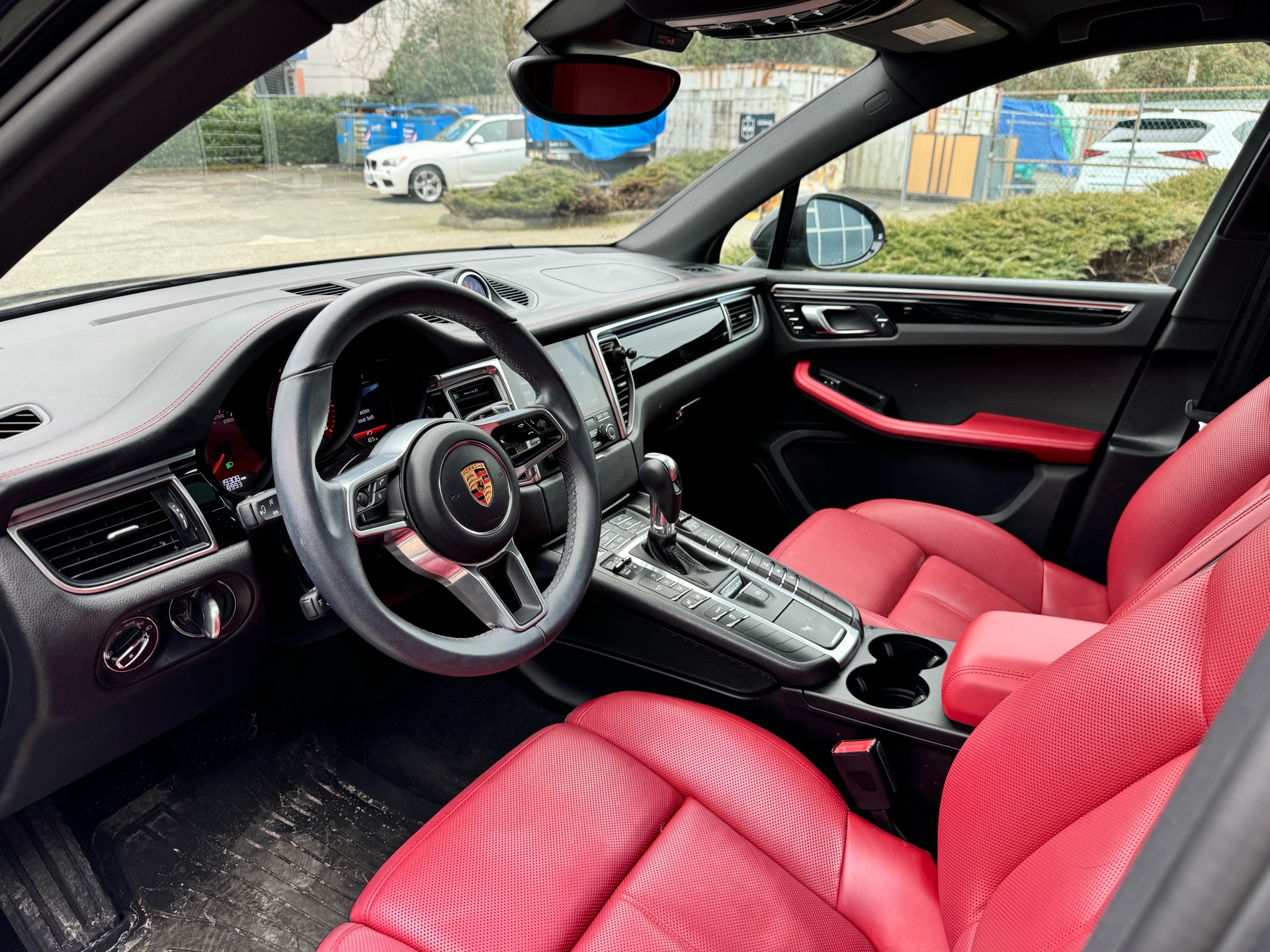 /1475356bcltd/2018-Porsche-Macan-2993268358905137.jpg