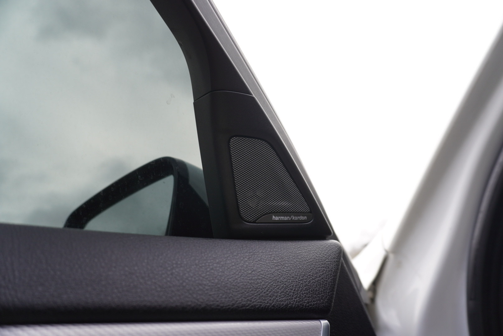 /2081809ontarioinc/2016-BMW-5Series-27277261347158066.jpg