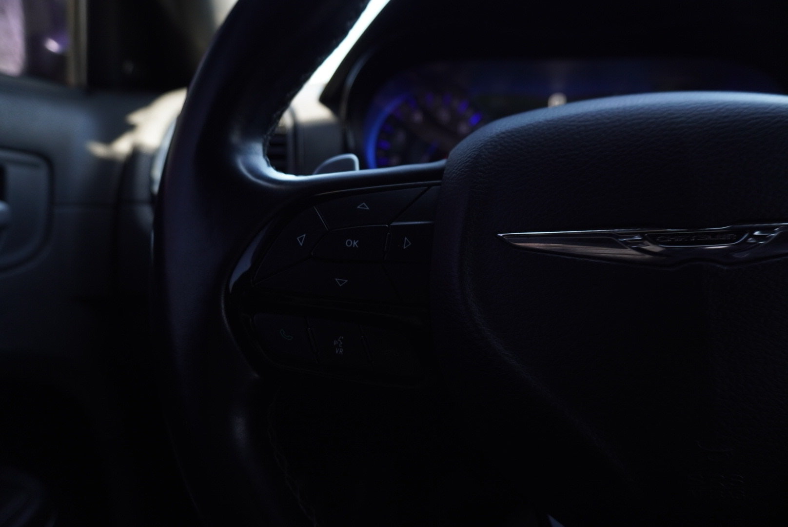 /2081809ontarioinc/2018-Chrysler-300-00032035972723254424.jpg
