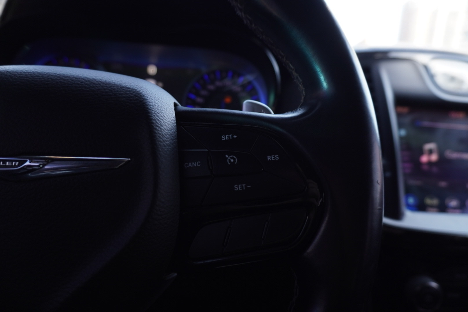 /2081809ontarioinc/2018-Chrysler-300-655501712945757.jpg