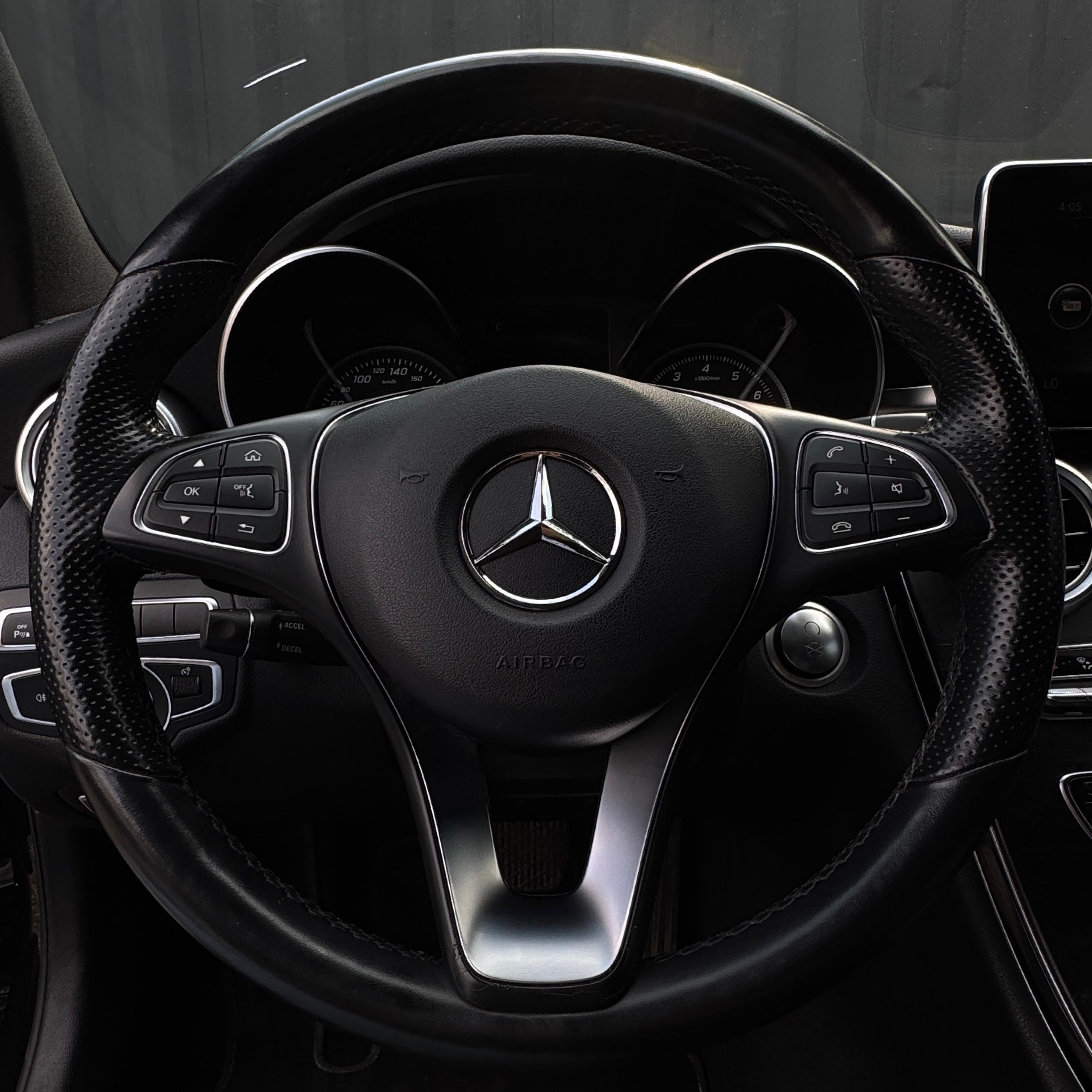 /2081809ontarioinc/2018-Mercedes-Benz-C-Class-4042385046888439.jpg