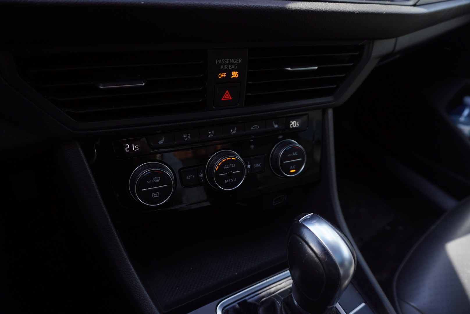 /2081809ontarioinc/2019-Volkswagen-Jetta-8041485243082531.jpg