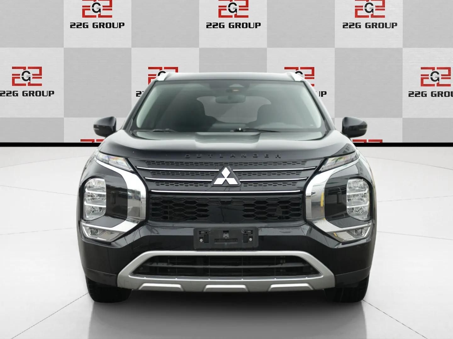 2022 Mitsubishi Outlander SE| HEATED SEATS| HEATED  STEERING| SUNROOF