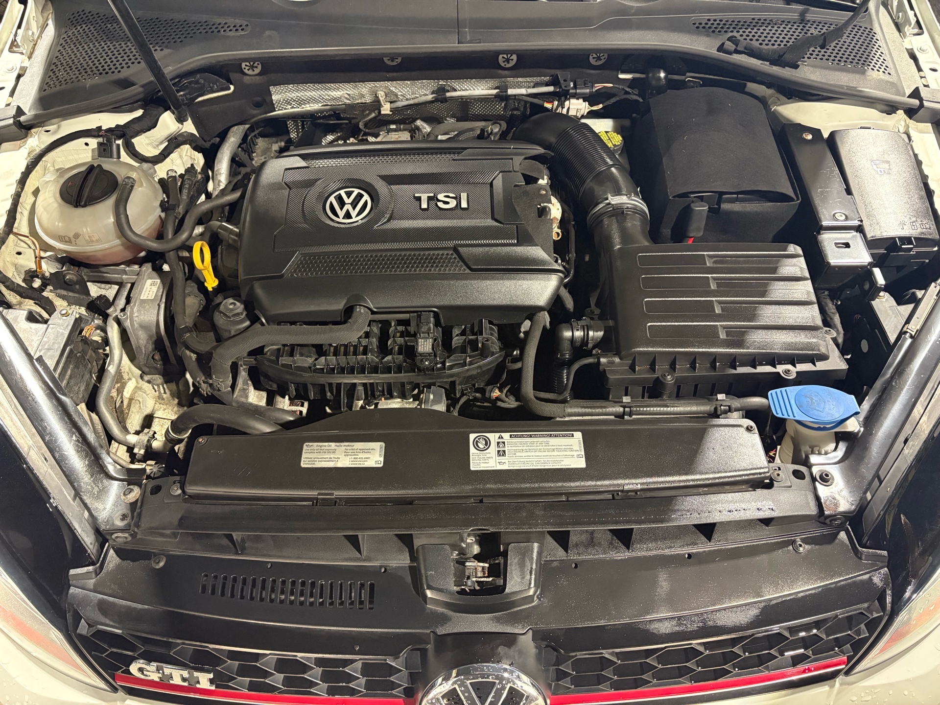 /a2torontoauto/2015-Volkswagen-GolfGTI-7177597739128692.jpg