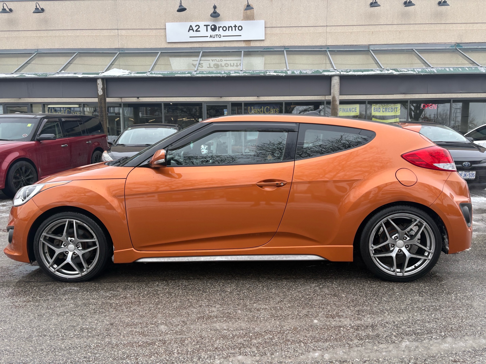 /a2torontoauto/2016-Hyundai-Veloster-24431081497022.jpg