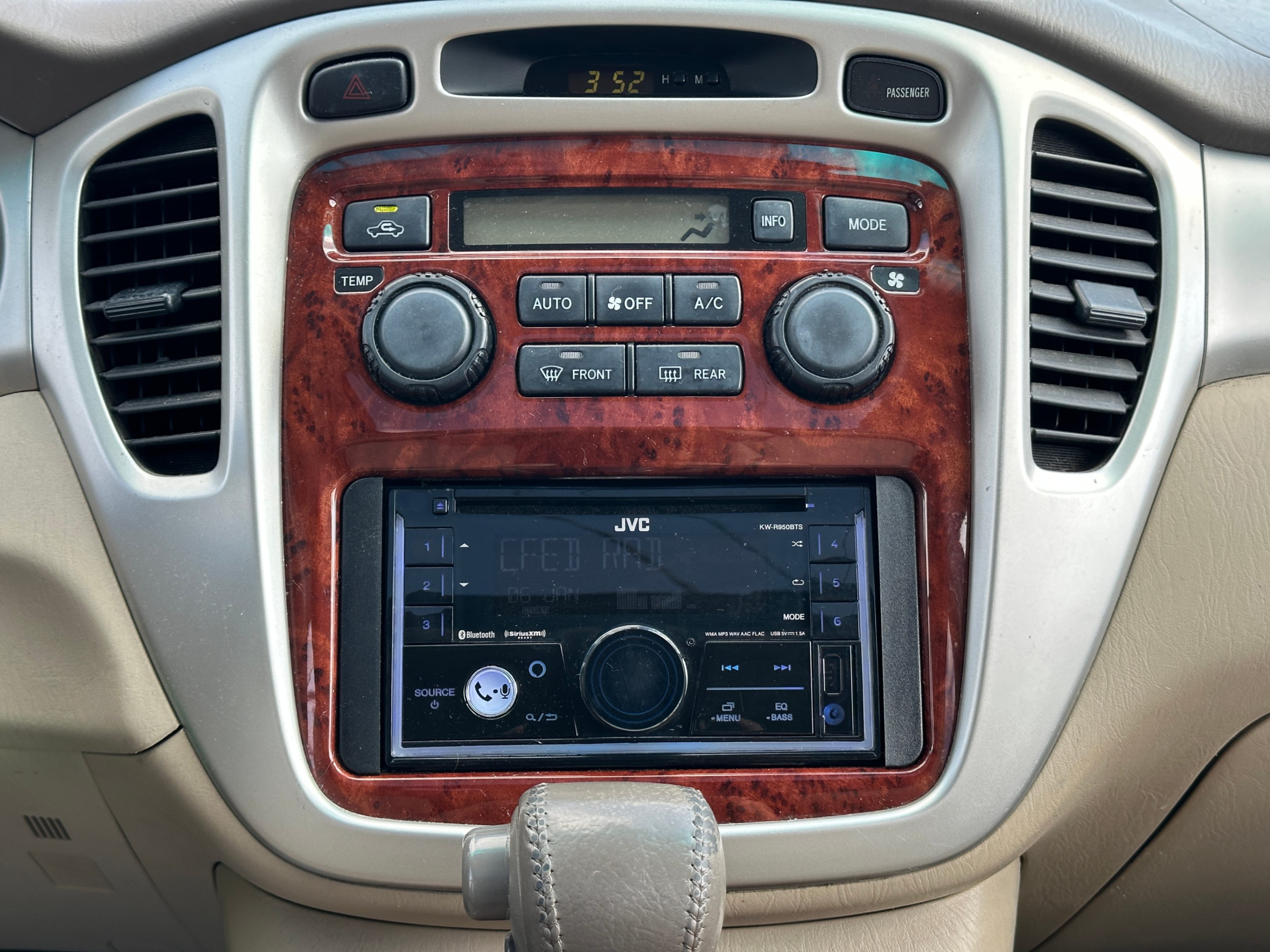 /aiautogroup/2005-Toyota-Highlander-13377576651287004.jpg
