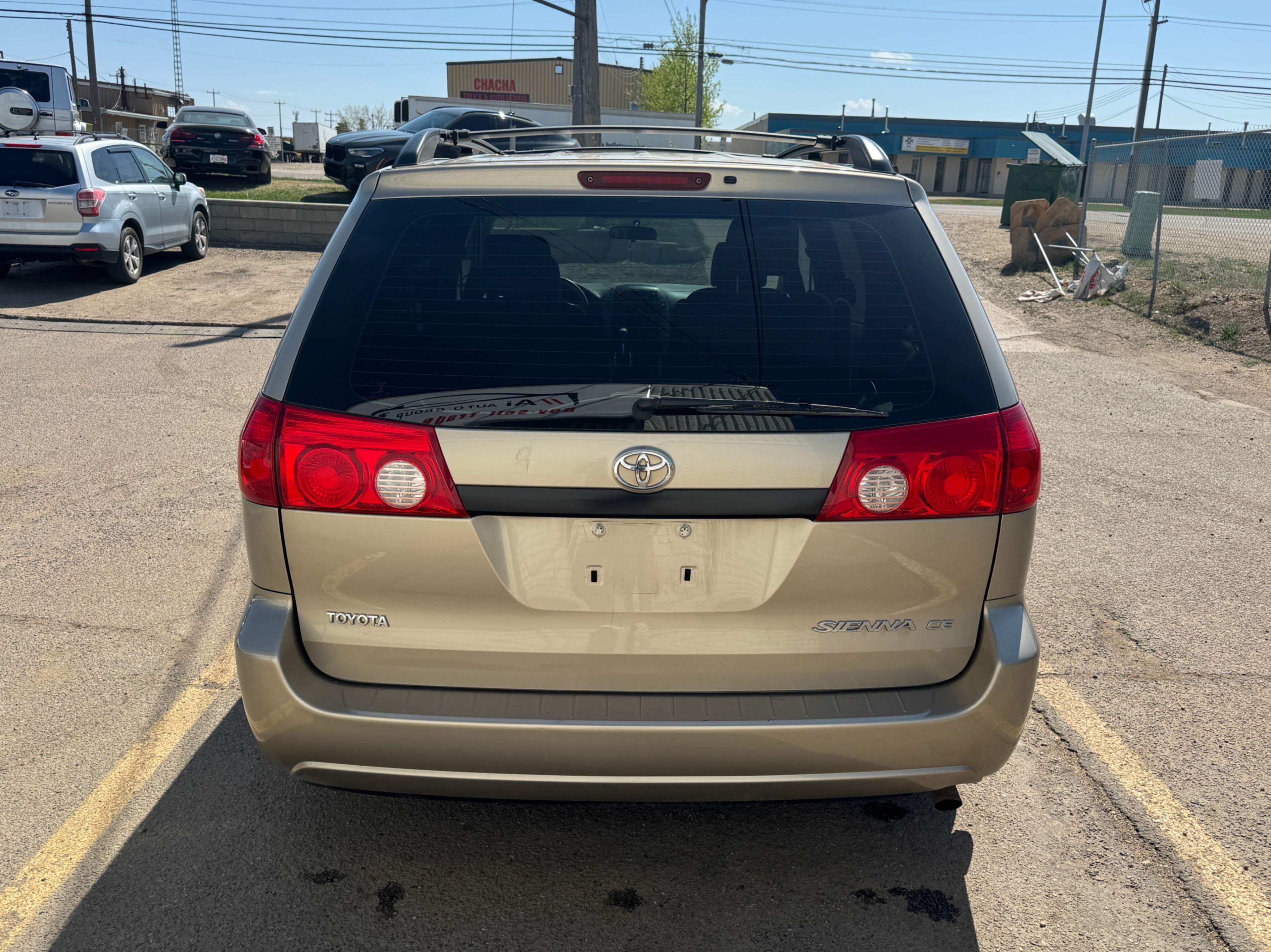 /aiautogroup/2006-Toyota-Sienna-11792379297873068.jpg