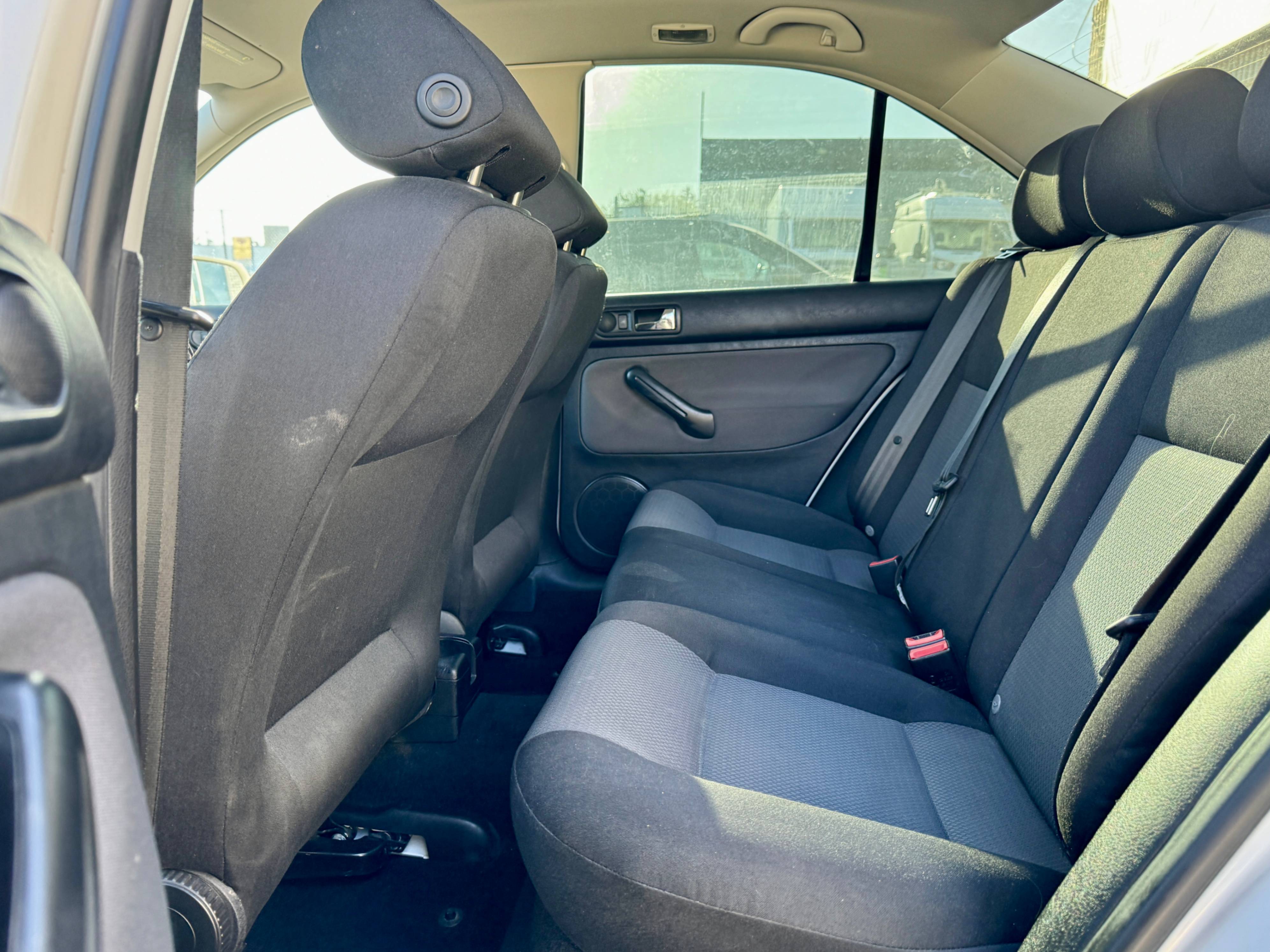 /aiautogroup/2009-Volkswagen-CityJetta-15295921155740055.jpg