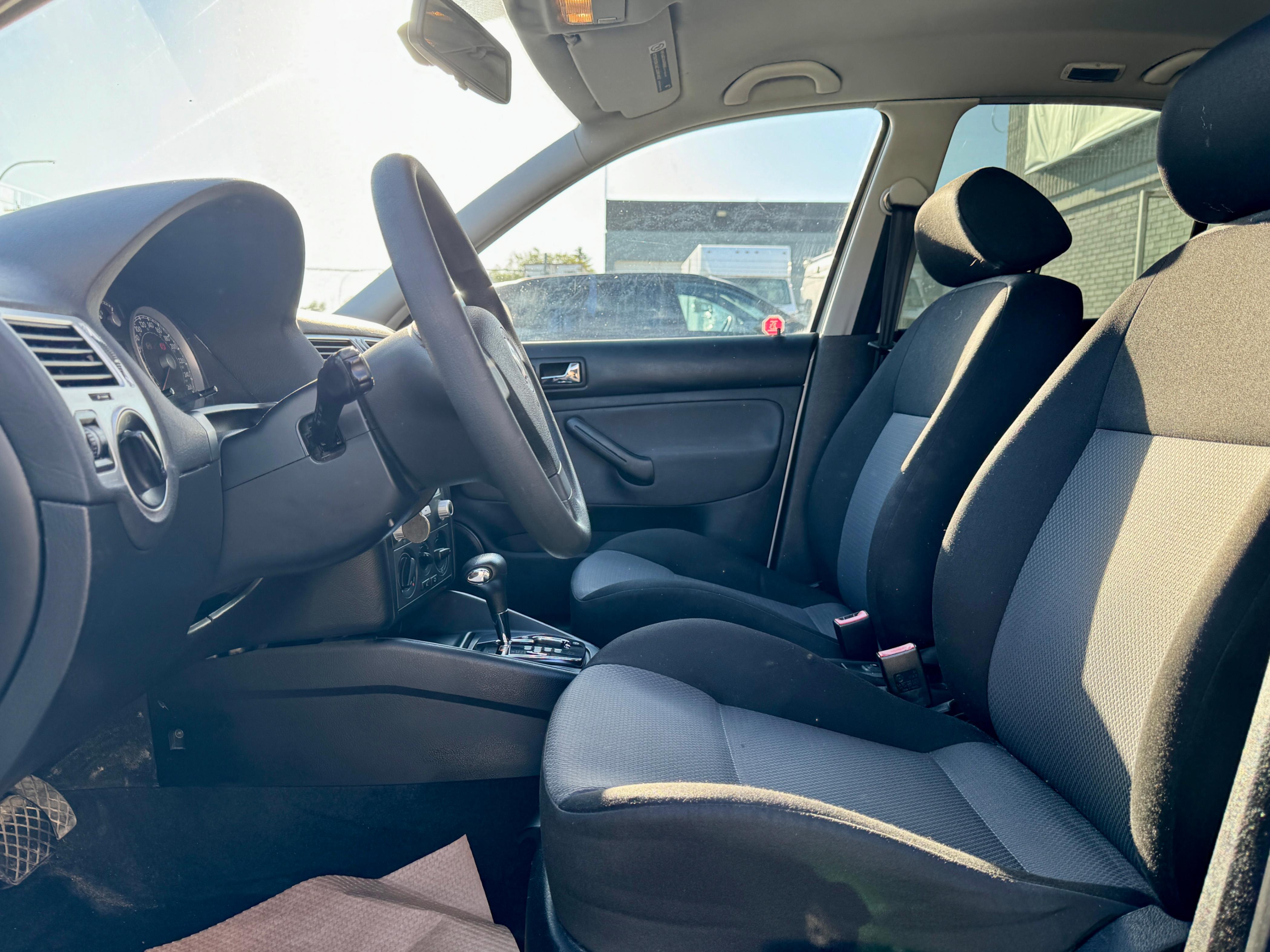/aiautogroup/2009-Volkswagen-CityJetta-8301870458239717.jpg