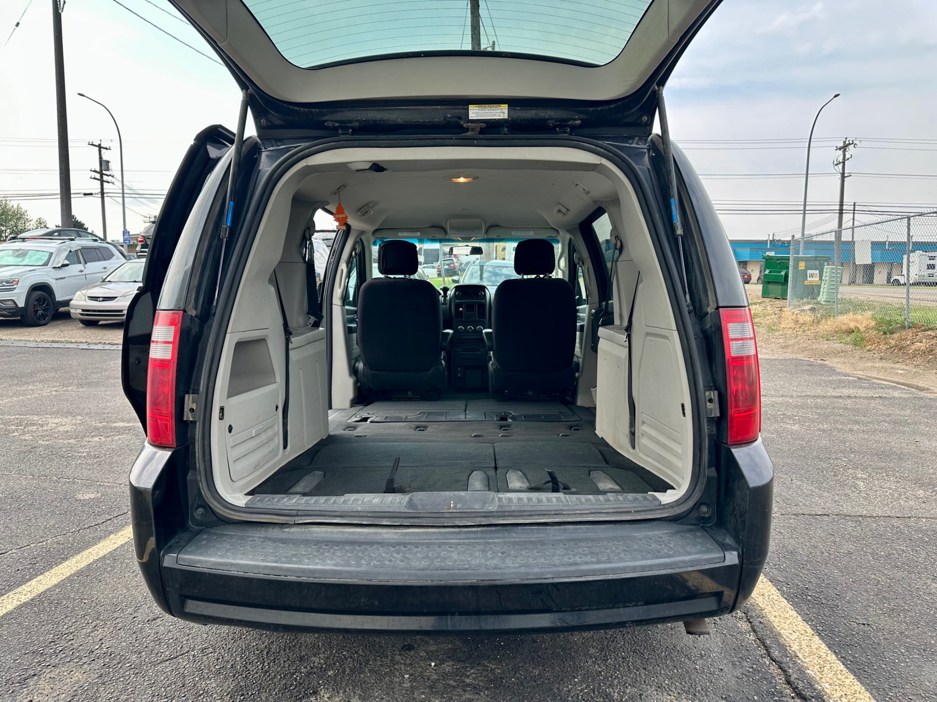 /aiautogroup/2010-Dodge-GrandCaravan-19744828840040984.jpg