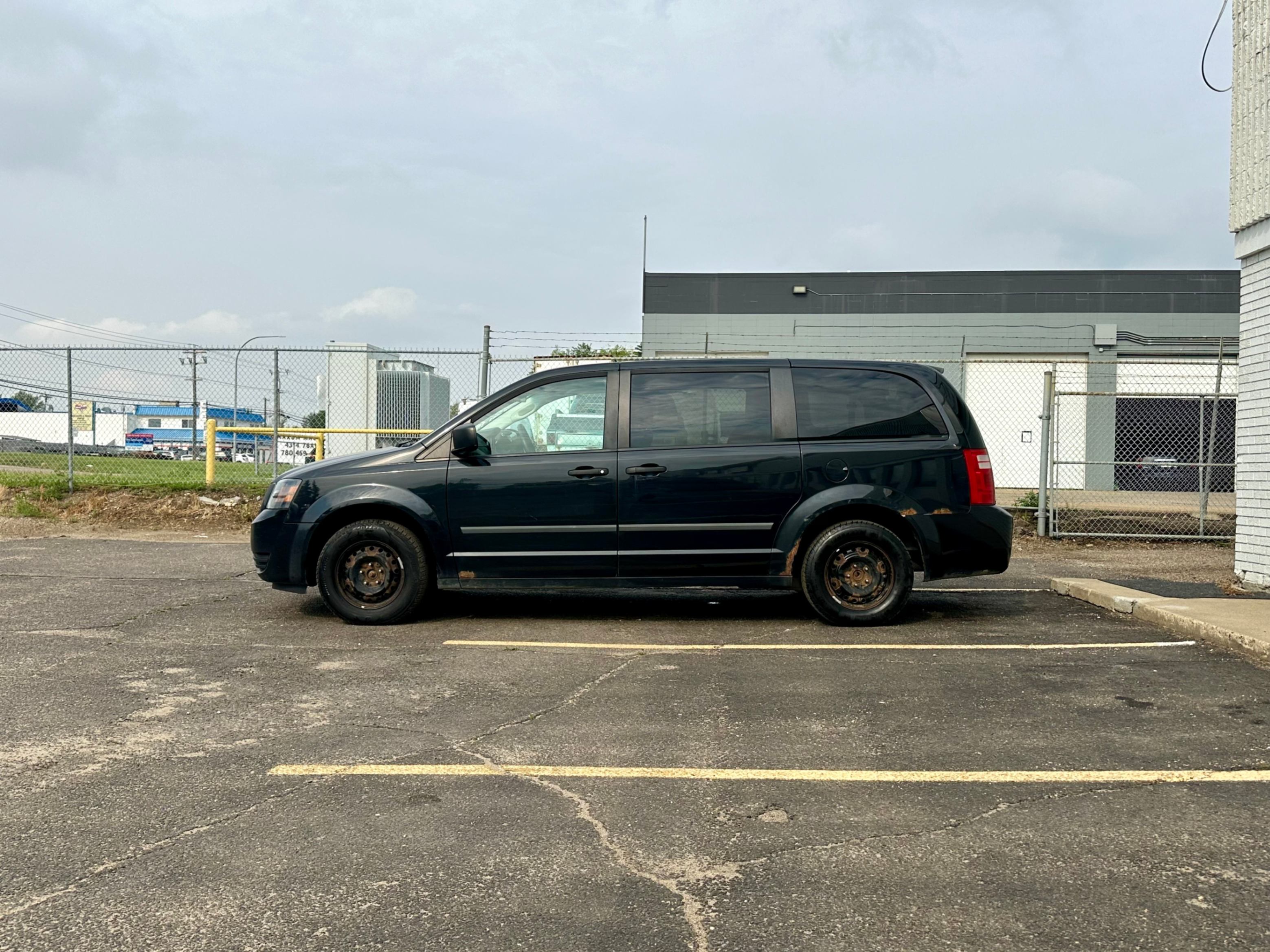 /aiautogroup/2010-Dodge-GrandCaravan-7451962823511857.jpg