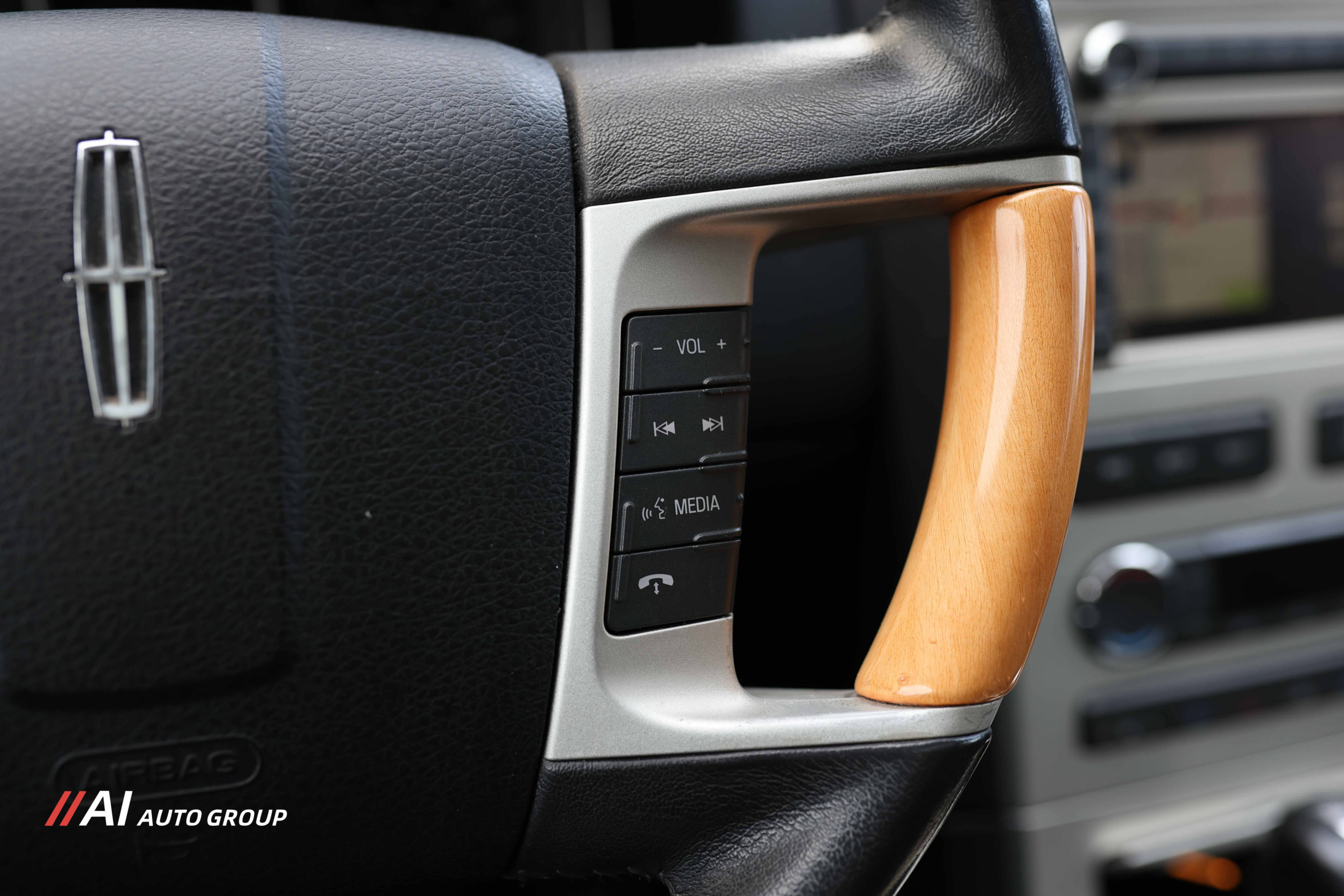 /aiautogroup/2010-Lincoln-MKX-2369064569017334.jpg