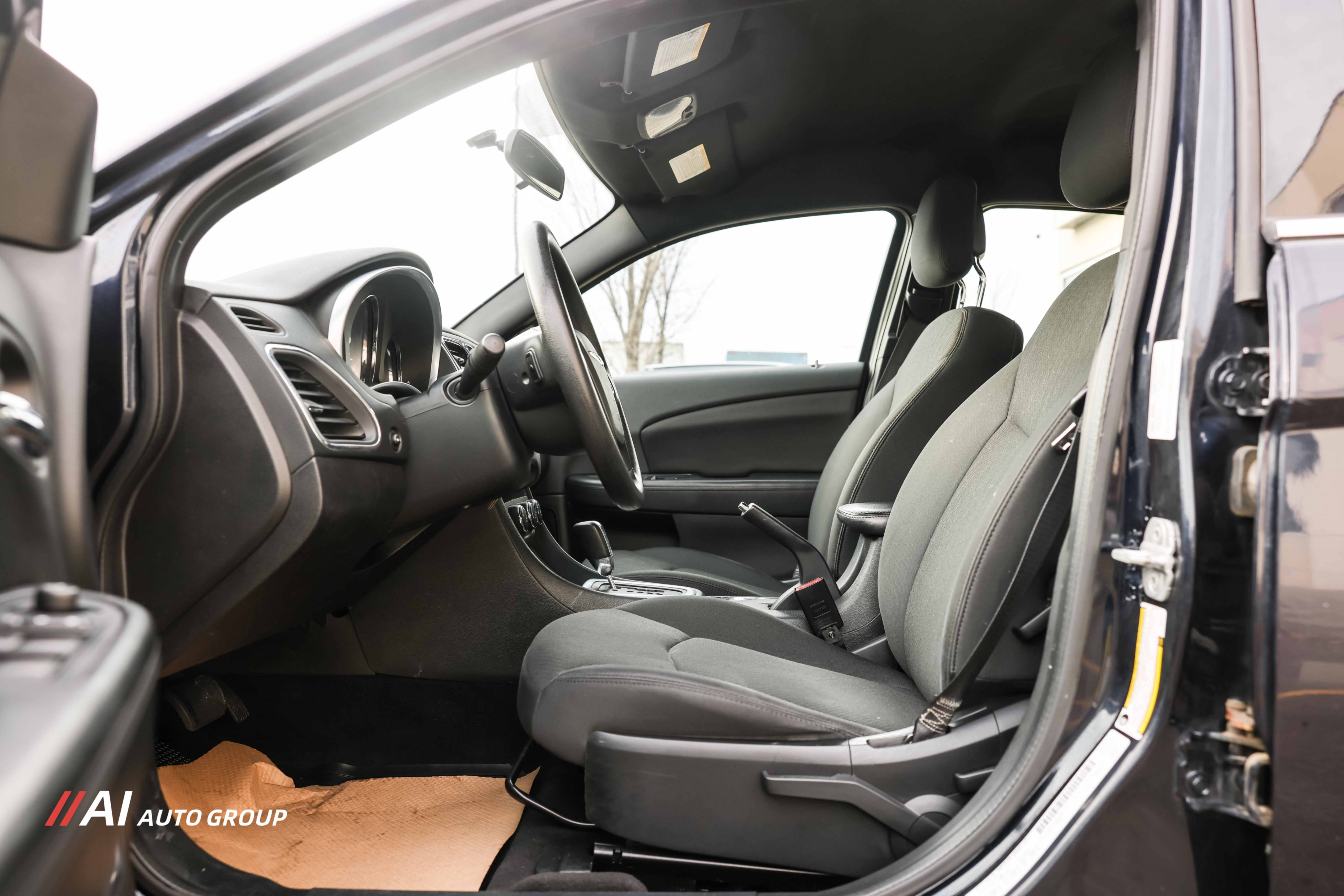 /aiautogroup/2011-Chrysler-200-4550336625708069.jpg