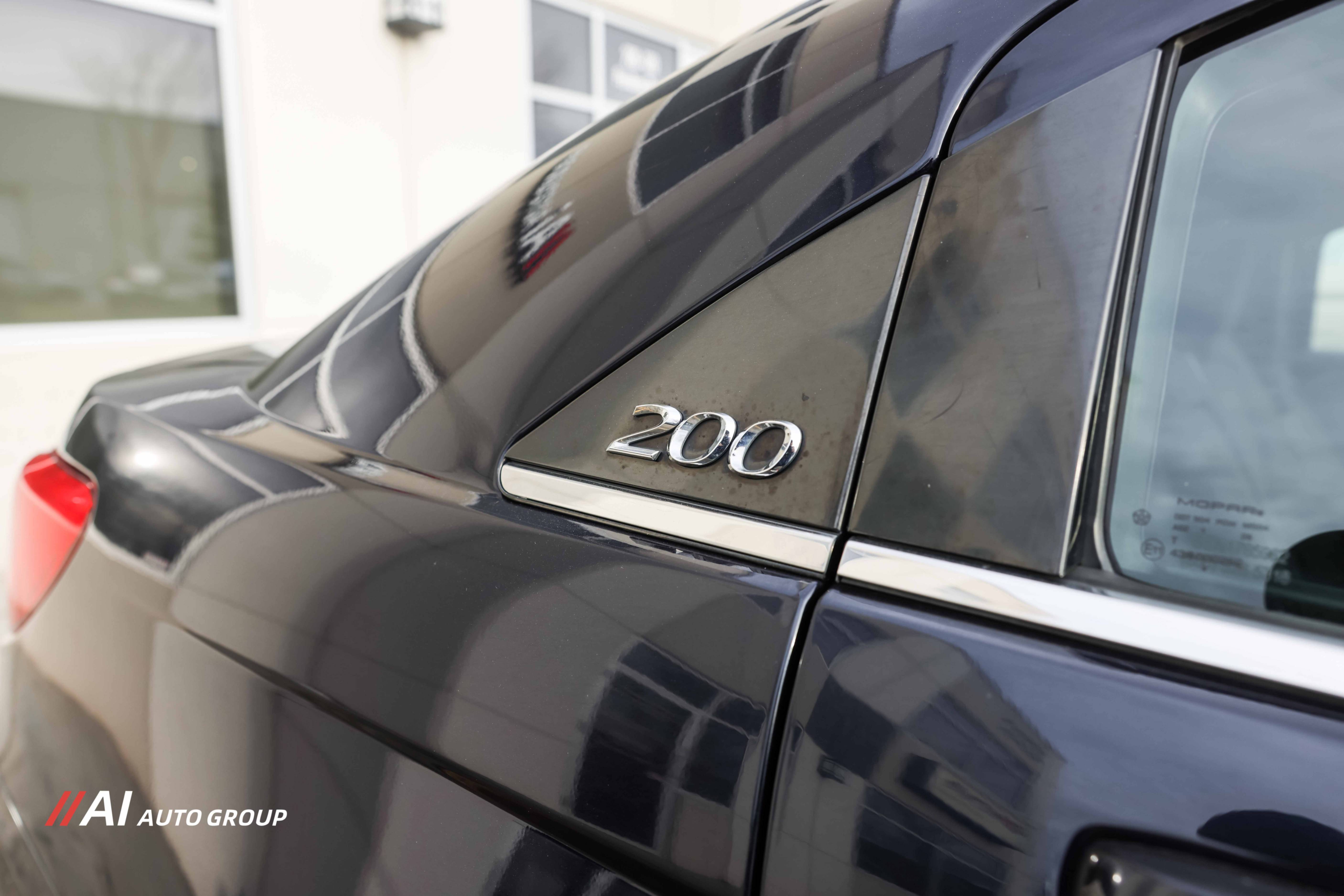 /aiautogroup/2011-Chrysler-200-5929526431620498.jpg