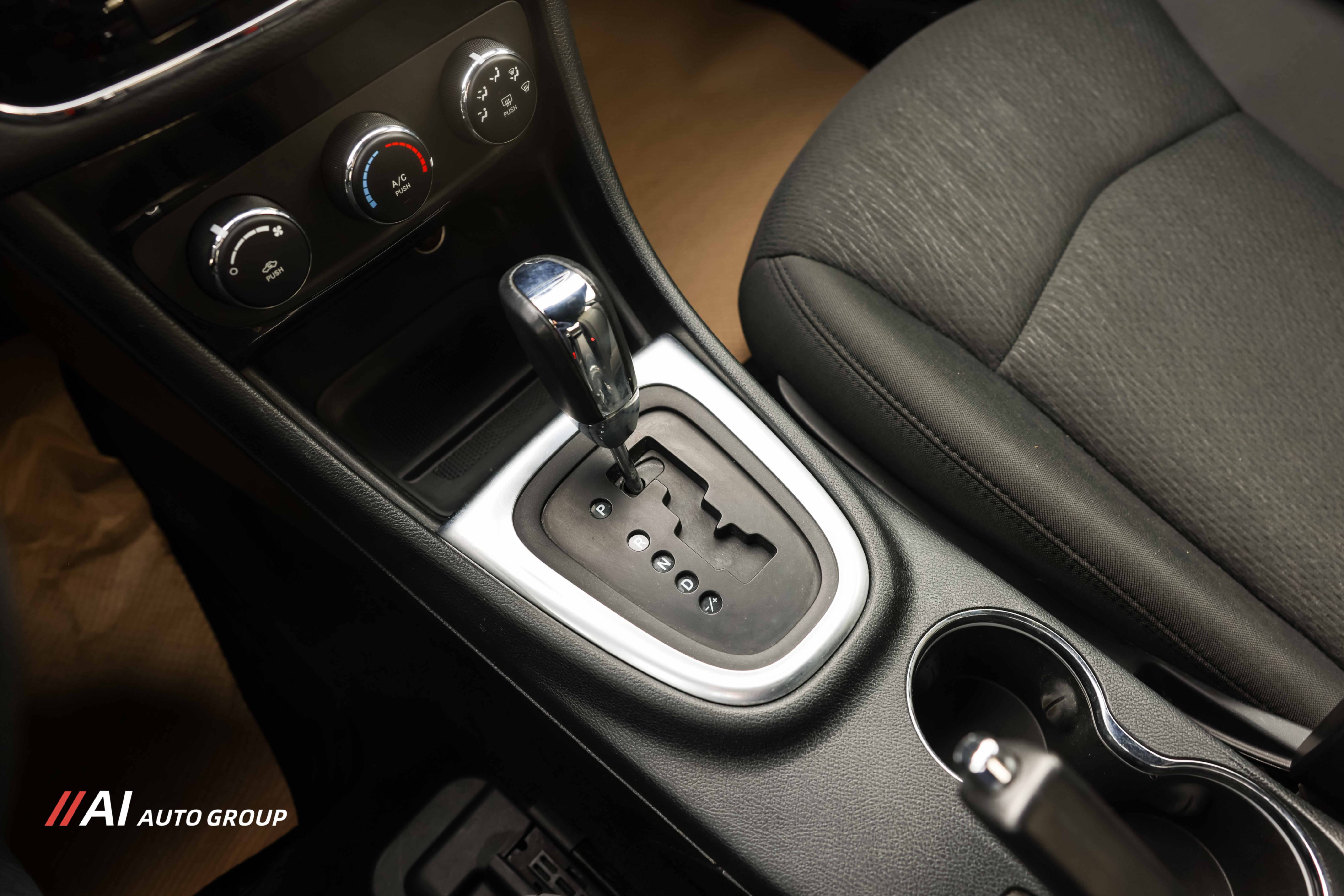 /aiautogroup/2011-Chrysler-200-8348089506361145.jpg