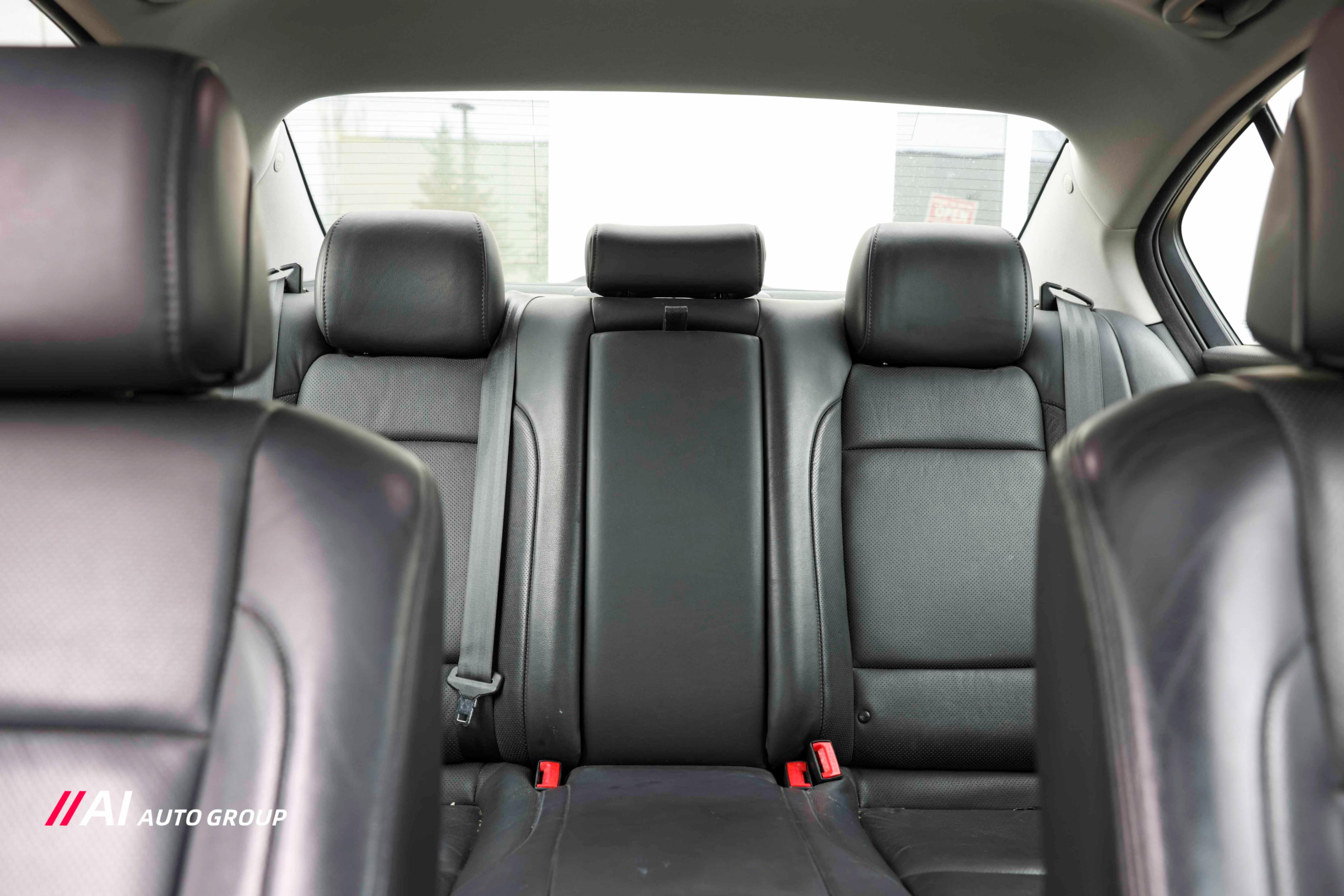 /aiautogroup/2011-Hyundai-Genesis-08450072997158786.jpg