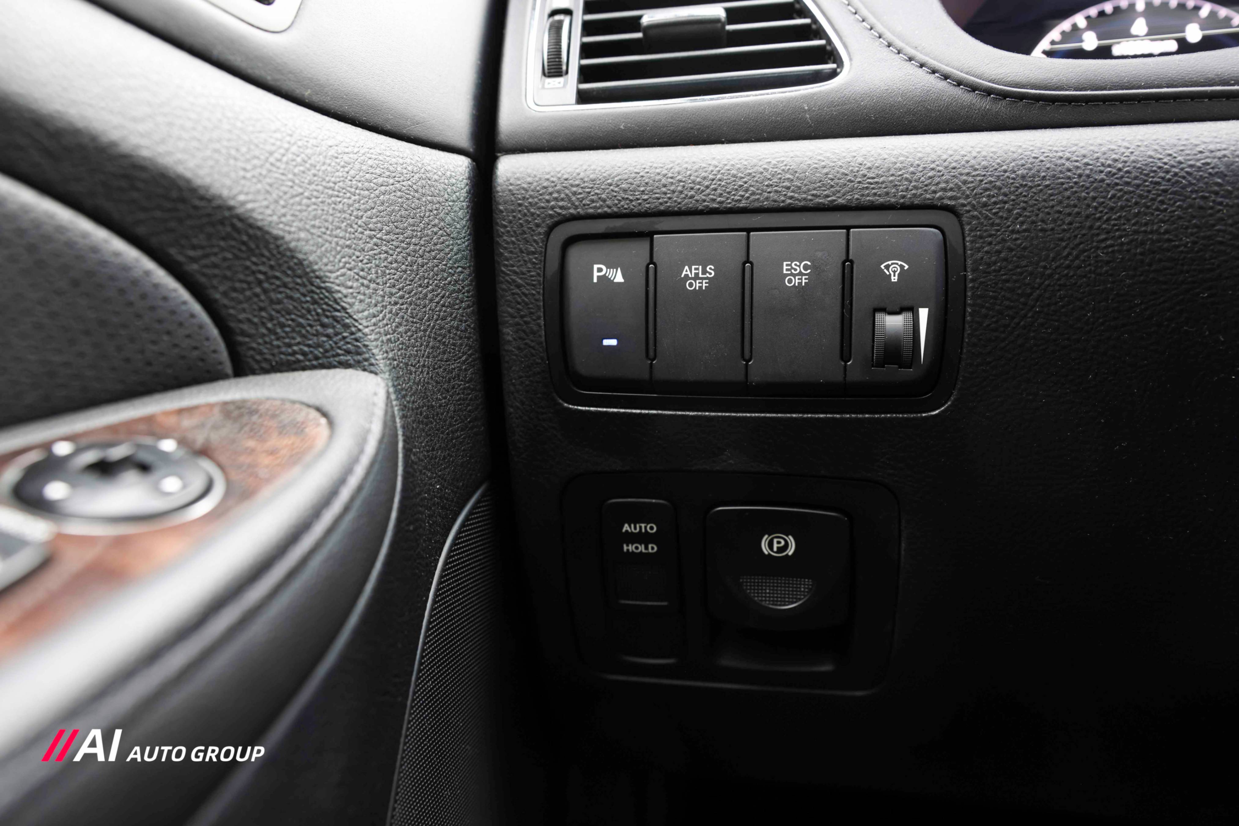 /aiautogroup/2011-Hyundai-Genesis-2688580816414463.jpg