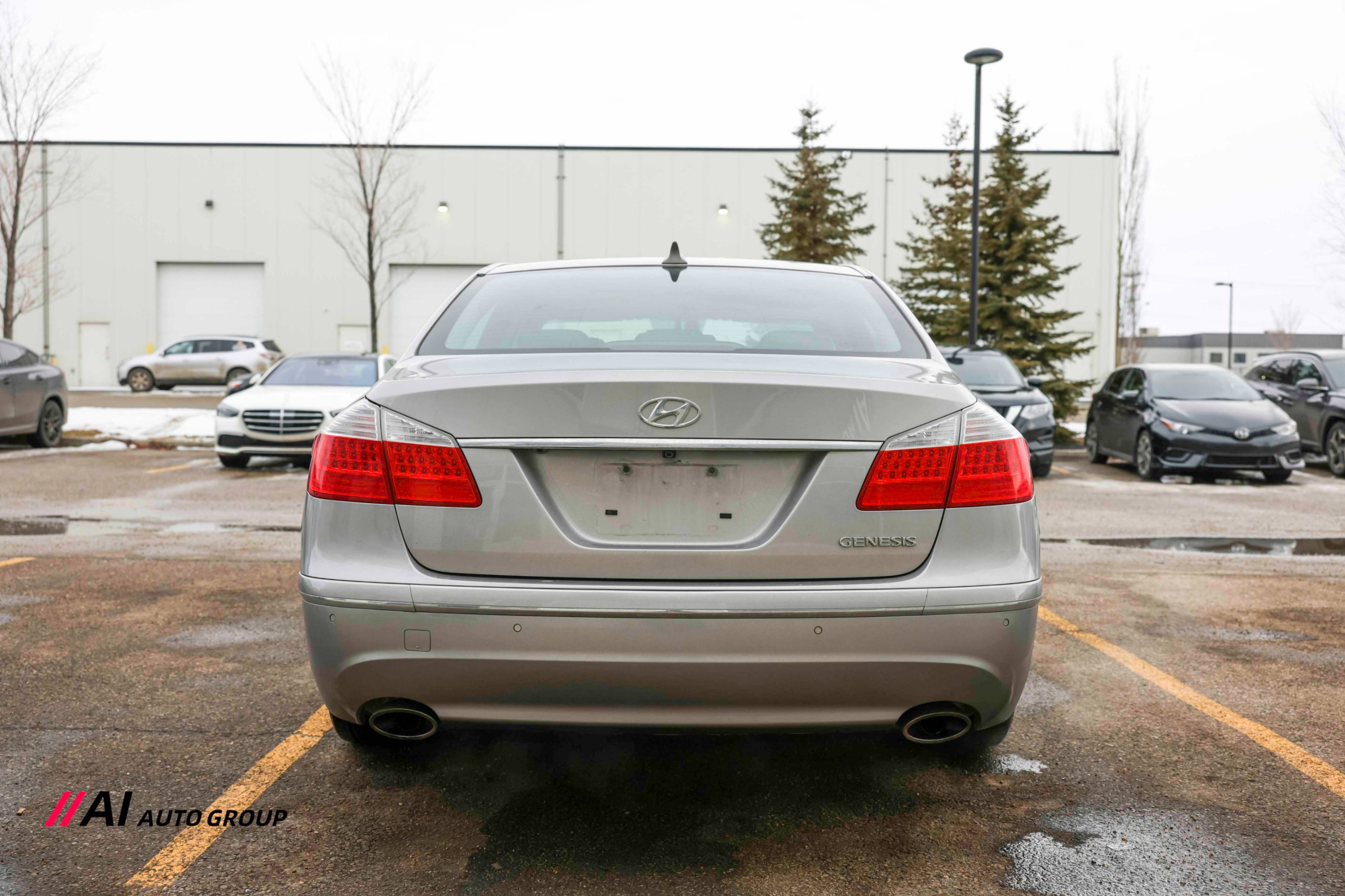 /aiautogroup/2011-Hyundai-Genesis-33041082700814806.jpg