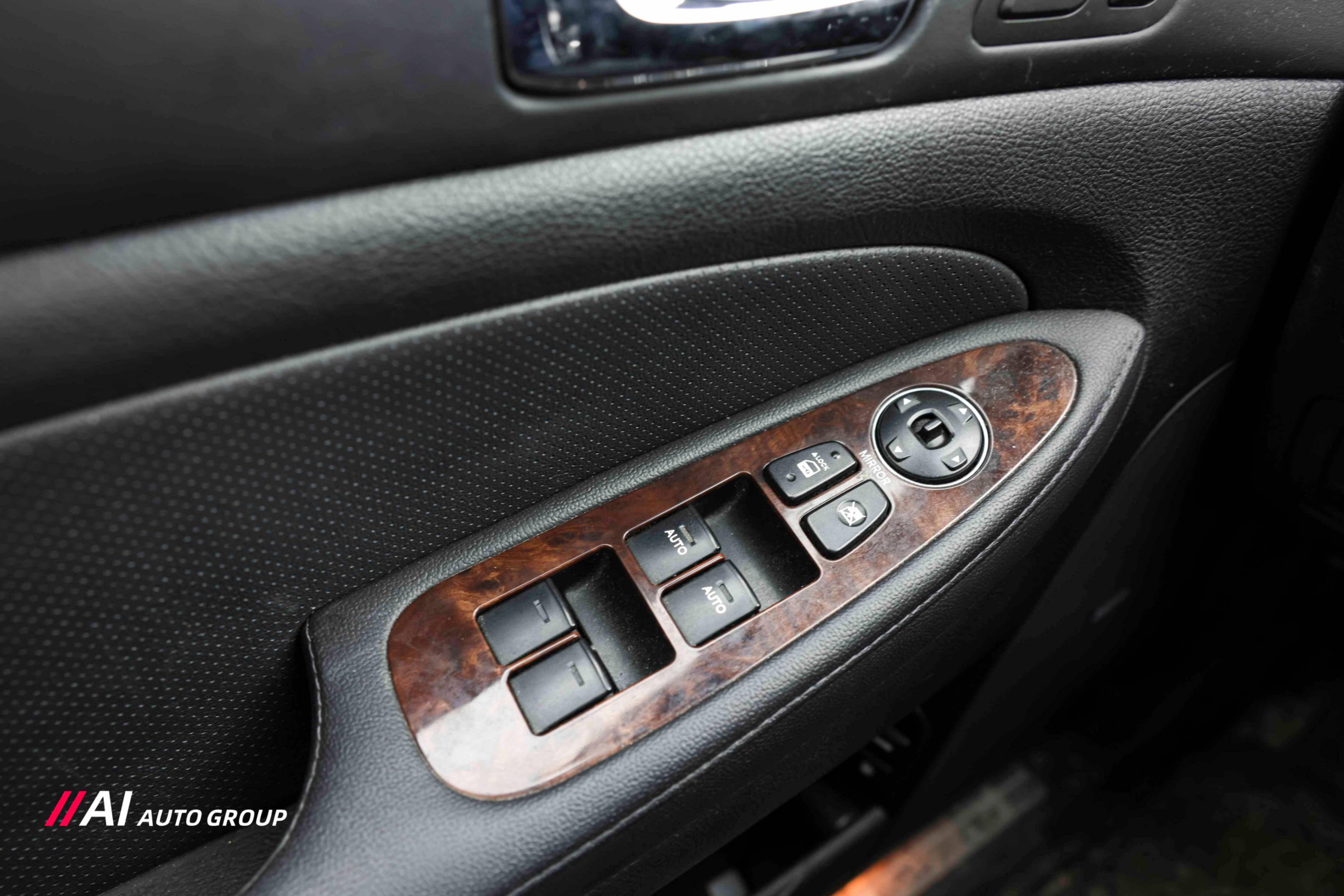 /aiautogroup/2011-Hyundai-Genesis-49222208908958875.jpg