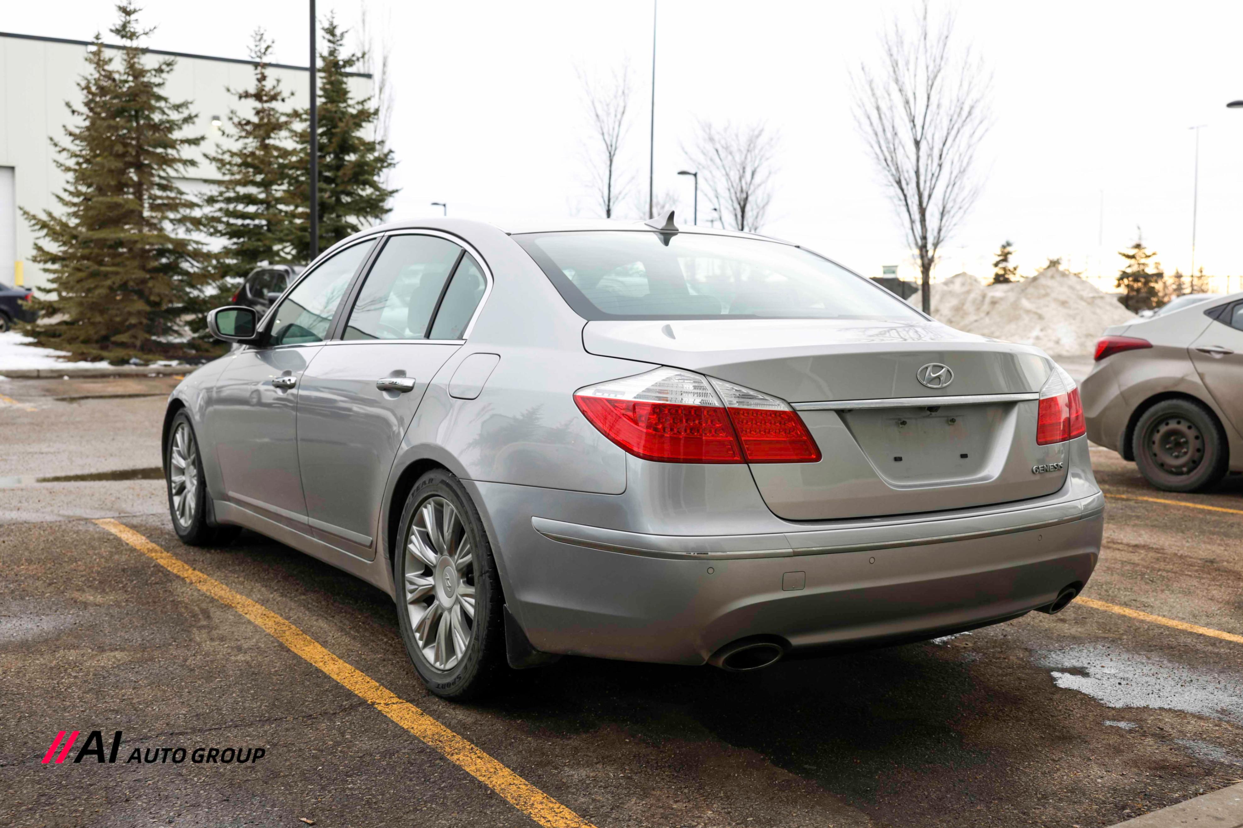 /aiautogroup/2011-Hyundai-Genesis-9275798932183825.jpg