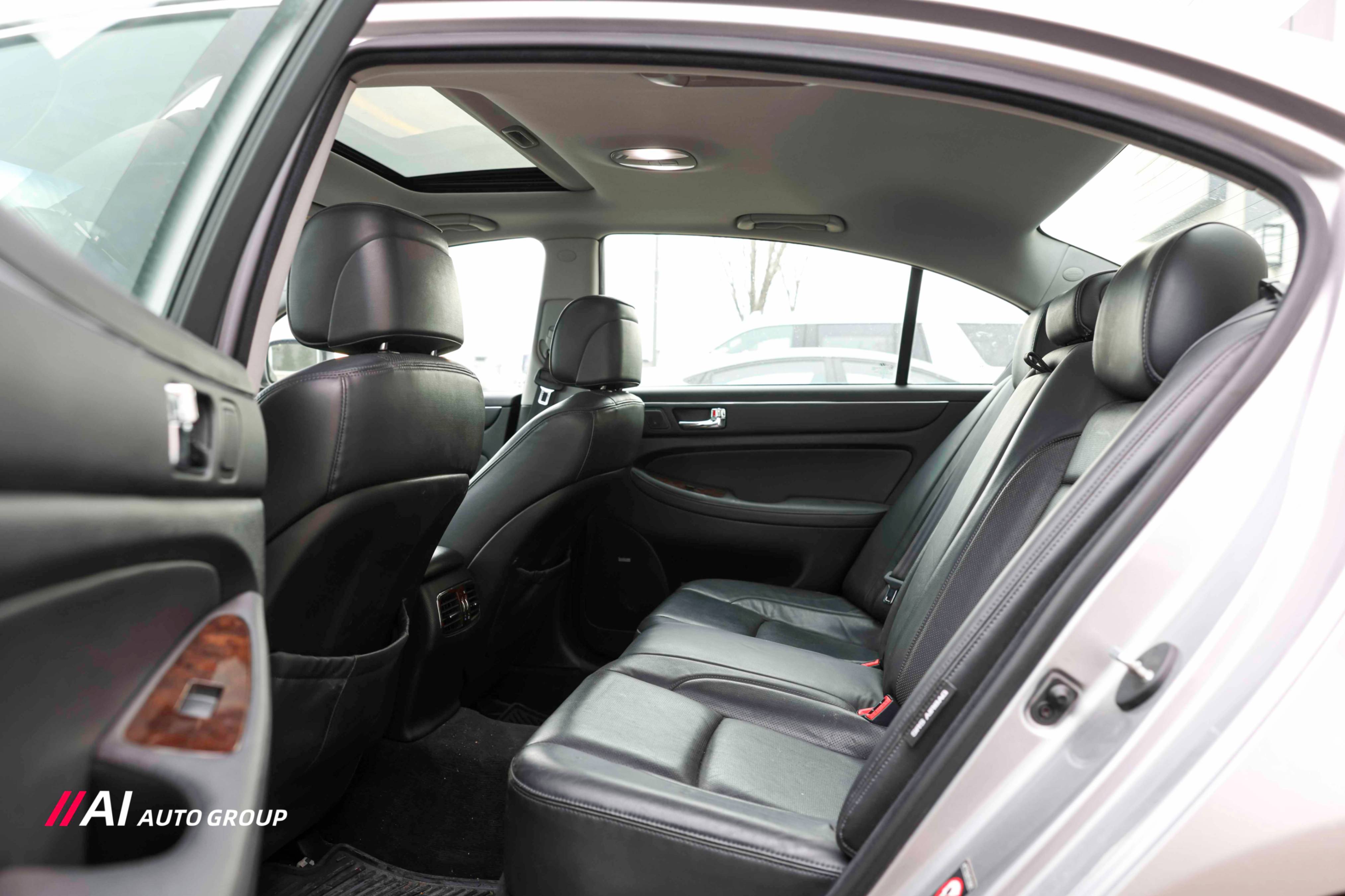 /aiautogroup/2011-Hyundai-Genesis-9374844947565895.jpg