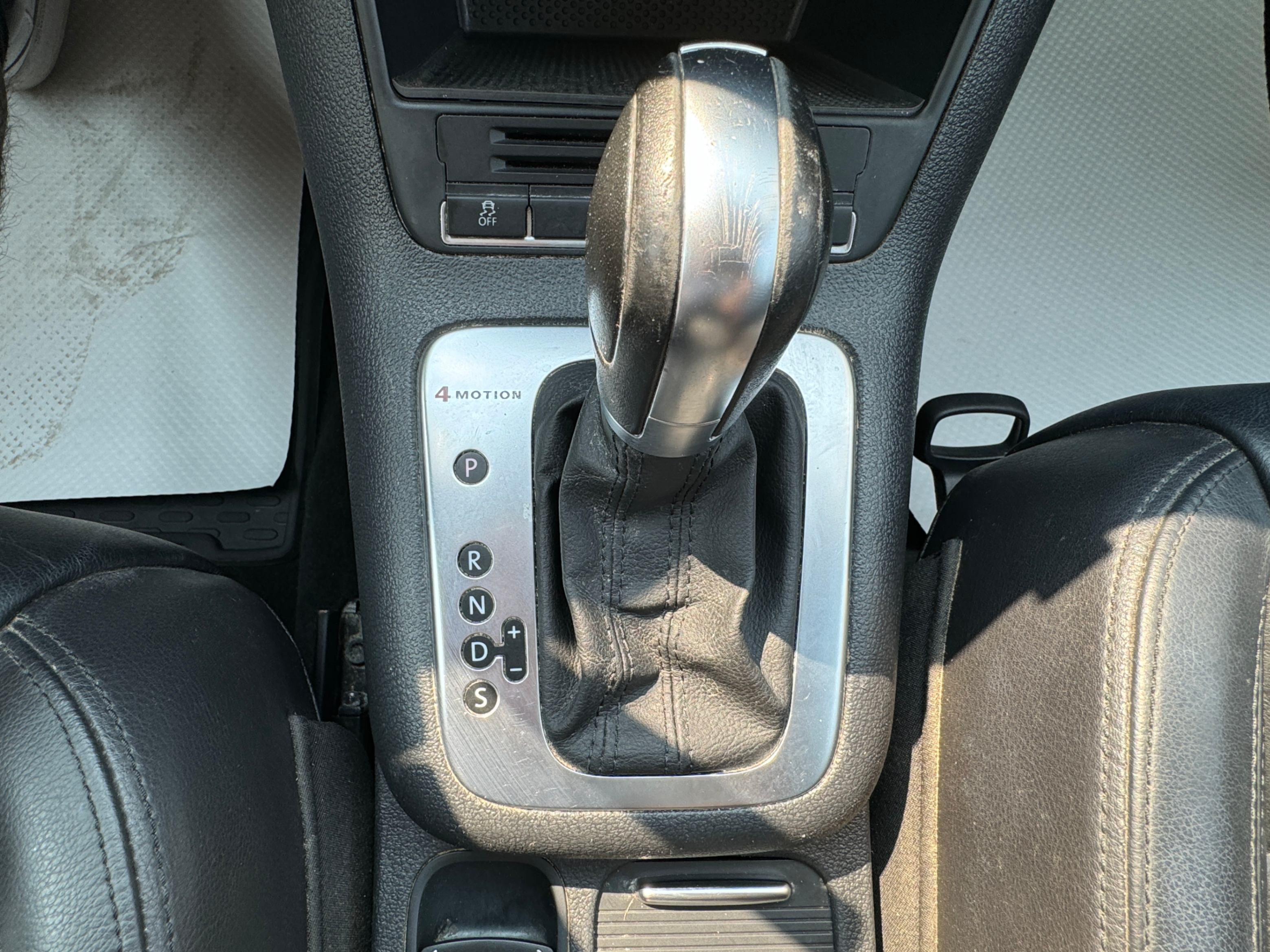 /aiautogroup/2011-Volkswagen-Tiguan-7333724484086024.jpg