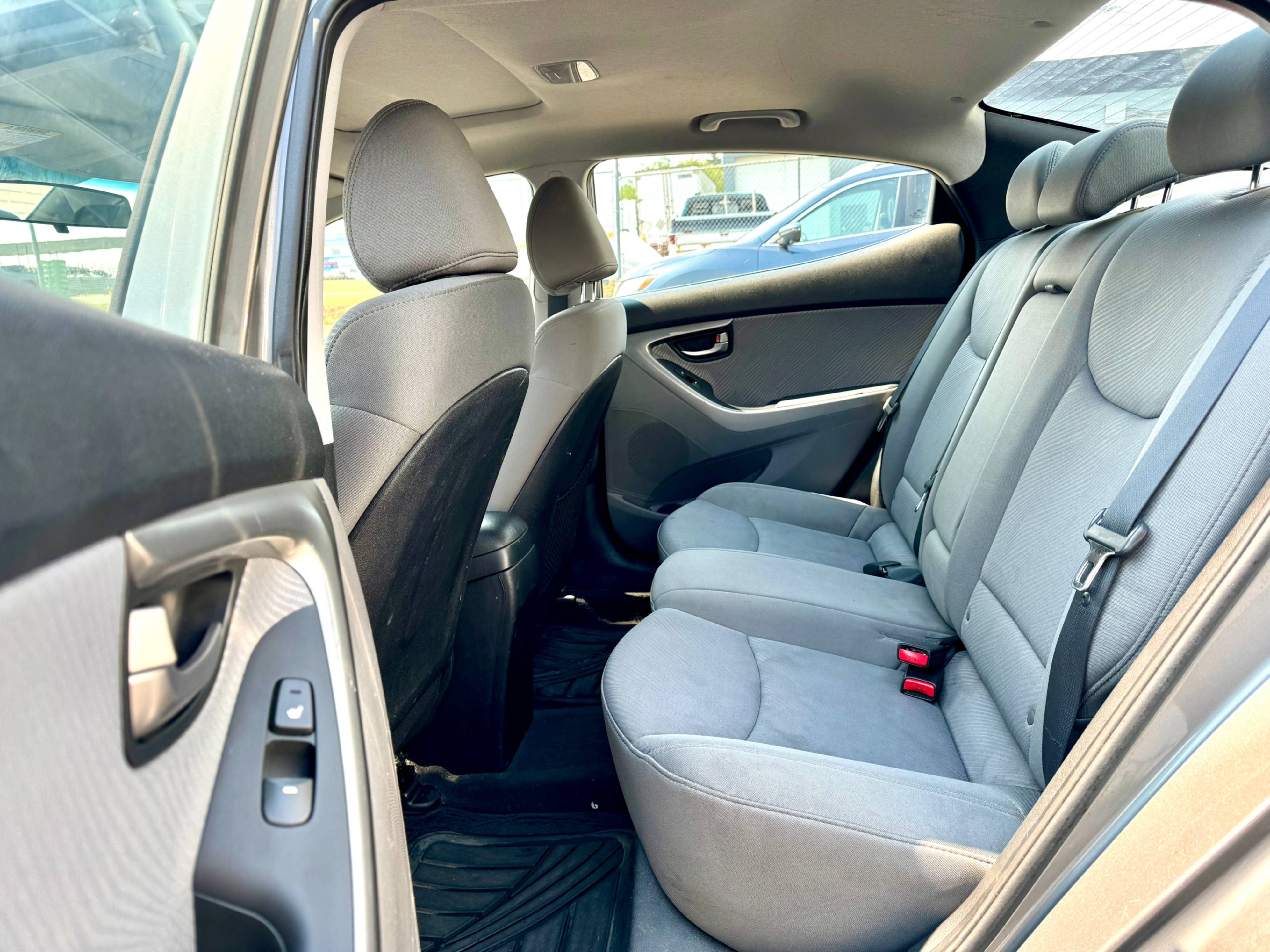 /aiautogroup/2012-Hyundai-Elantra-28955210028006295.jpg