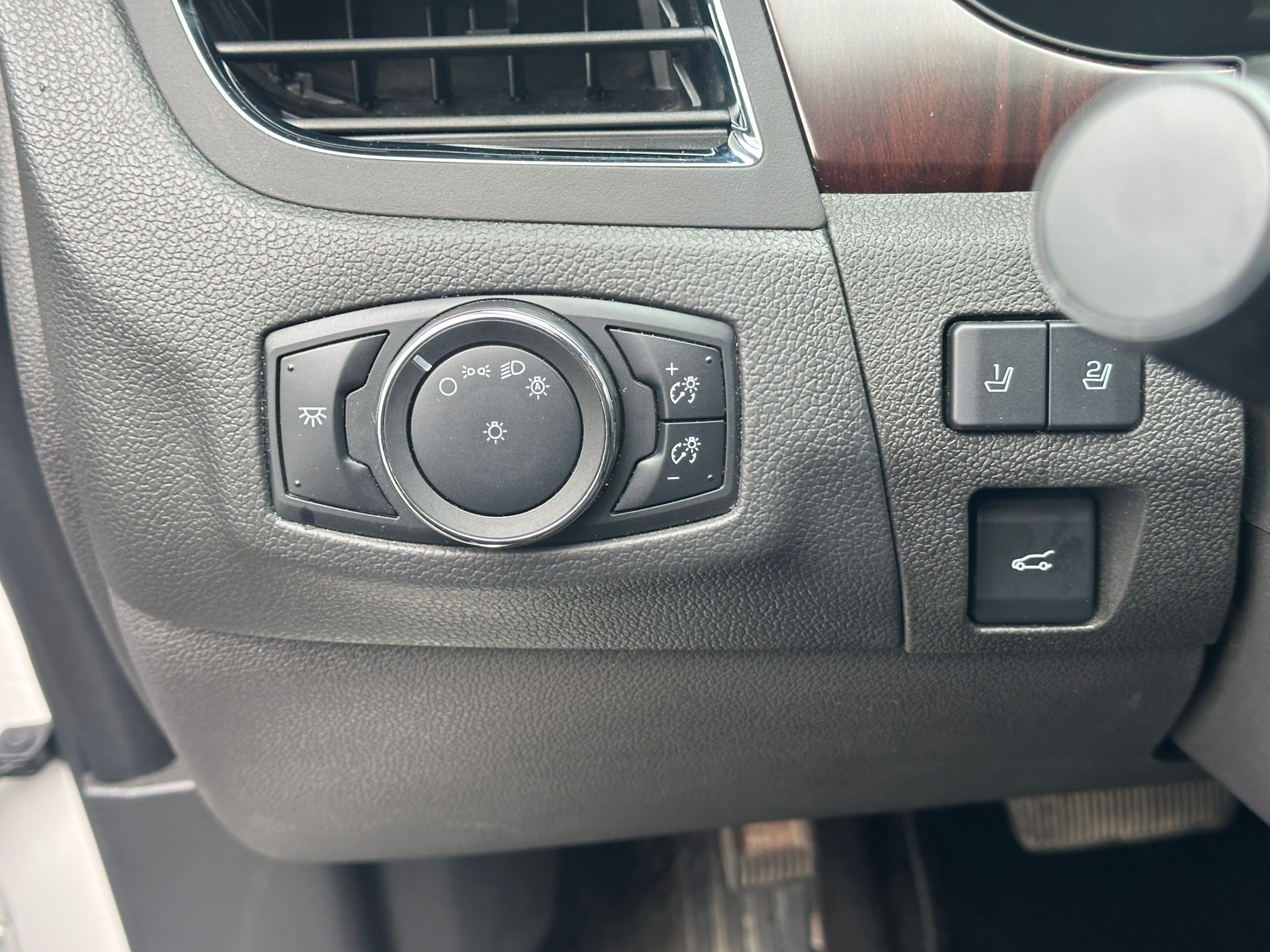 /aiautogroup/2013-Ford-Edge-21059163357402788.jpg