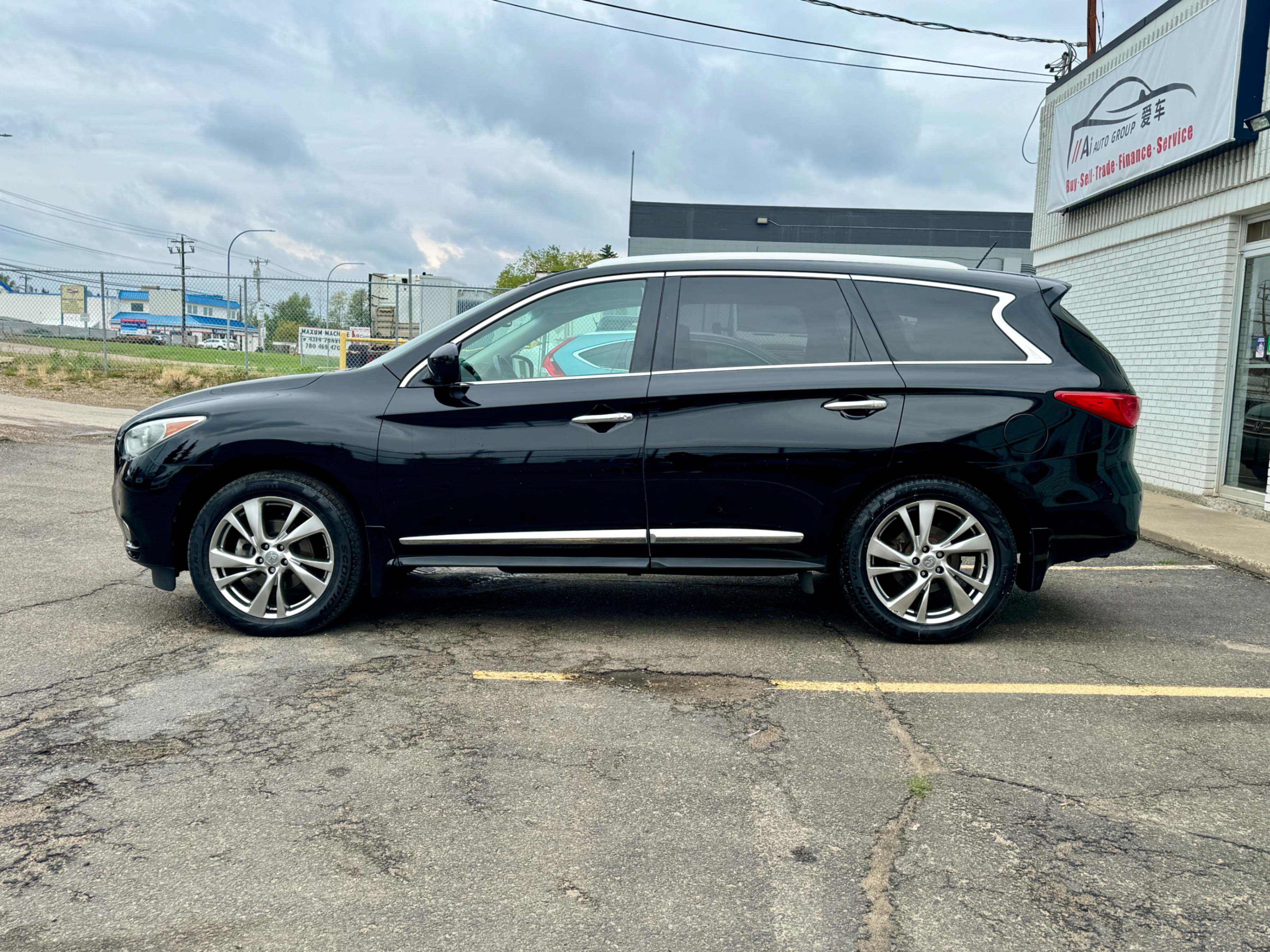 /aiautogroup/2013-INFINITI-JX35-16966309014632963.jpg