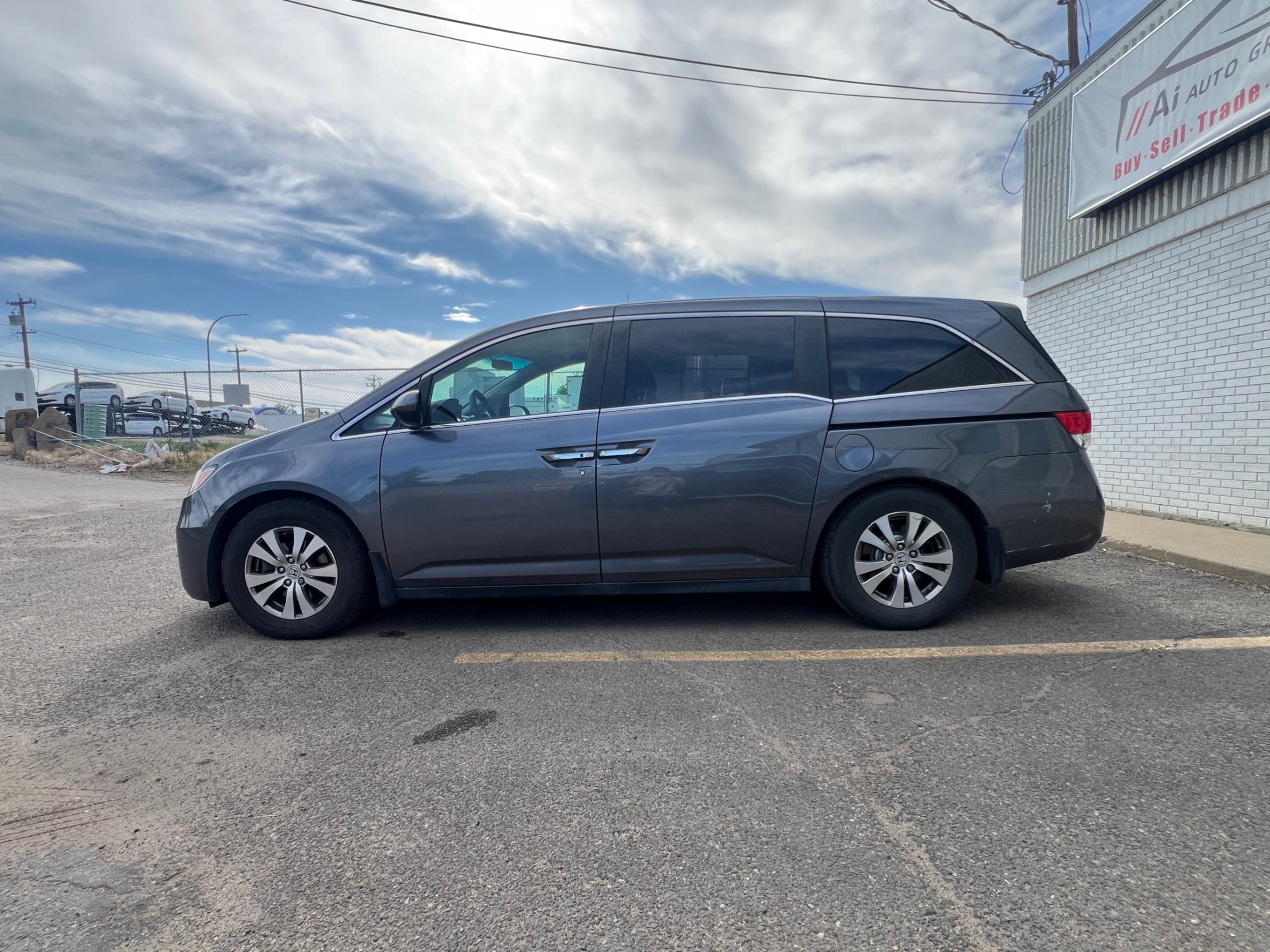 /aiautogroup/2014-Honda-Odyssey-563801754282135.jpg