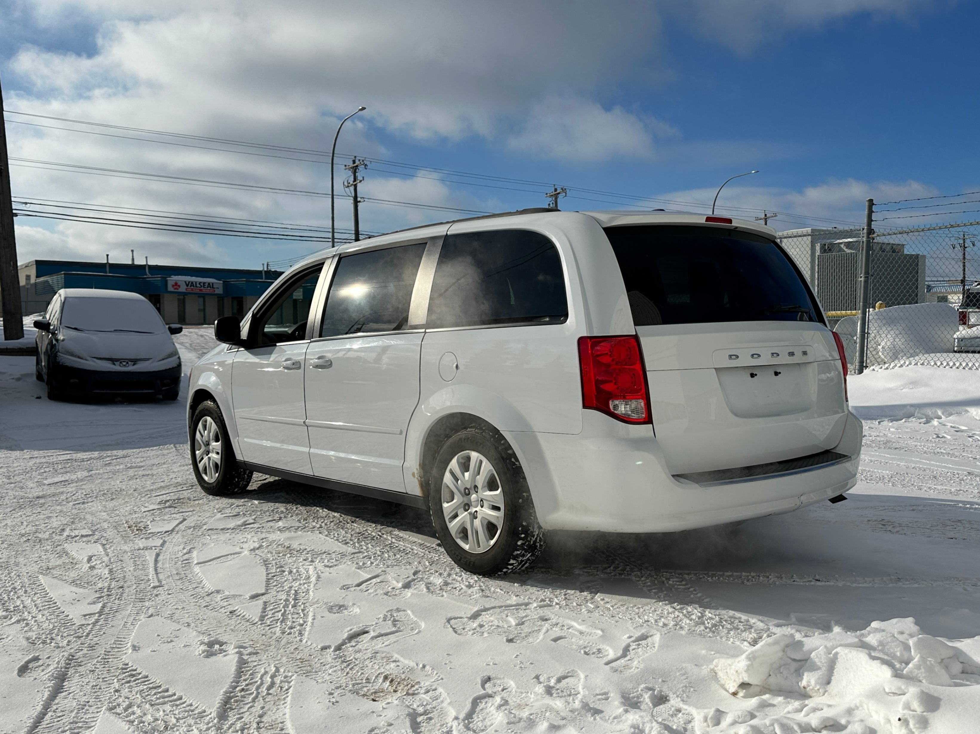 /aiautogroup/2015-Dodge-GrandCaravan-7955804910860265.jpg