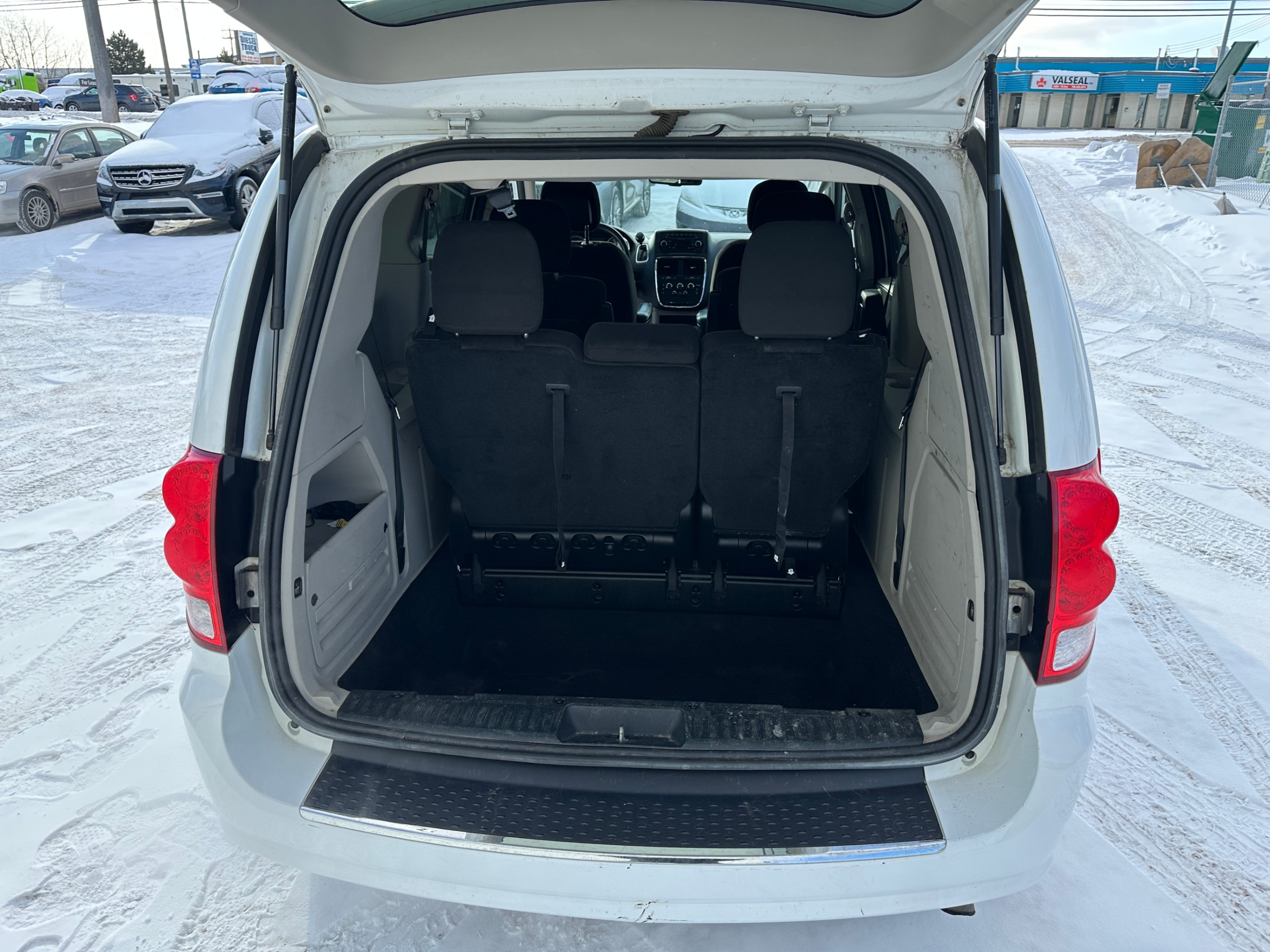 /aiautogroup/2015-Dodge-GrandCaravan-9980135537192634.jpg