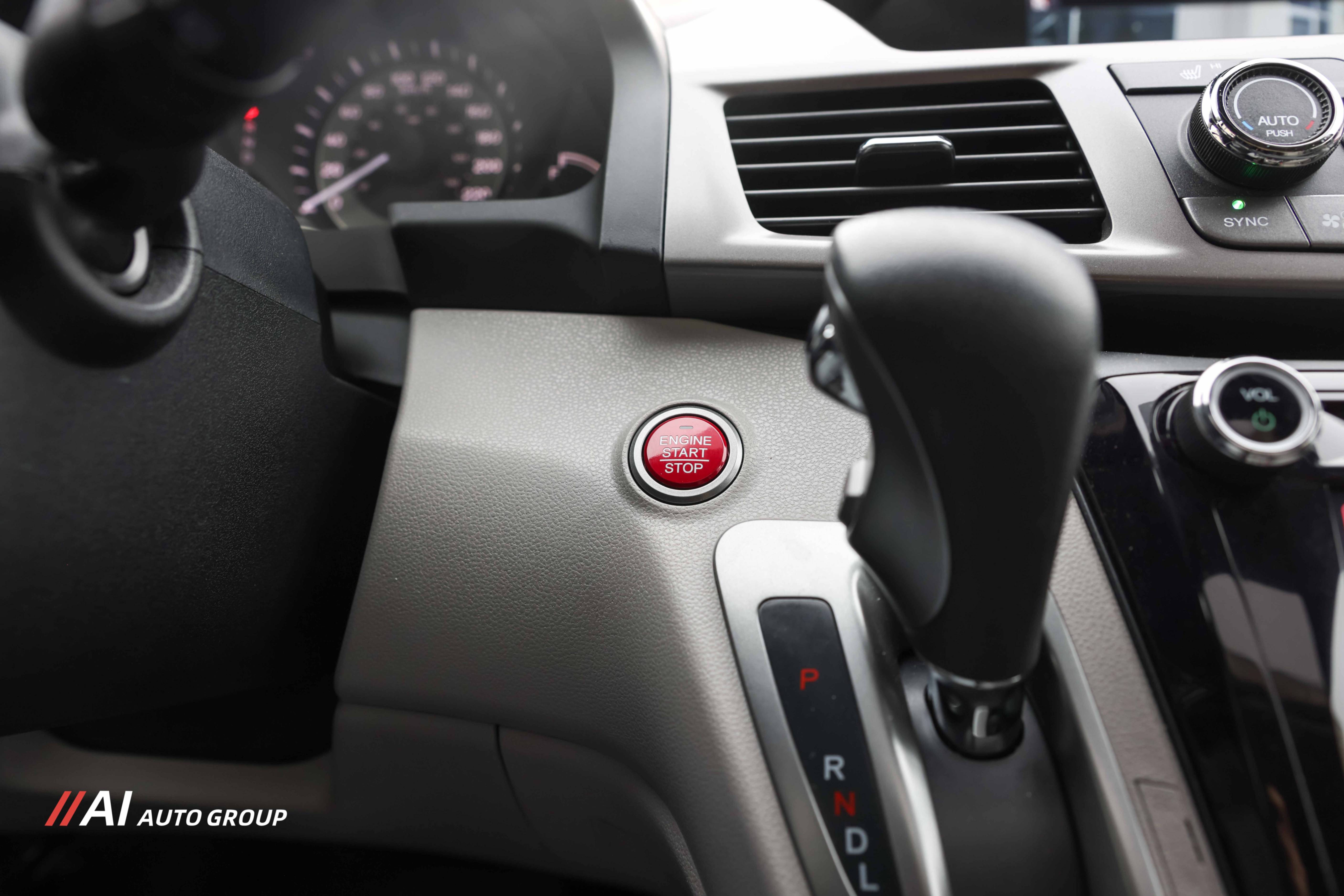/aiautogroup/2015-Honda-Odyssey-17064929185806.jpg