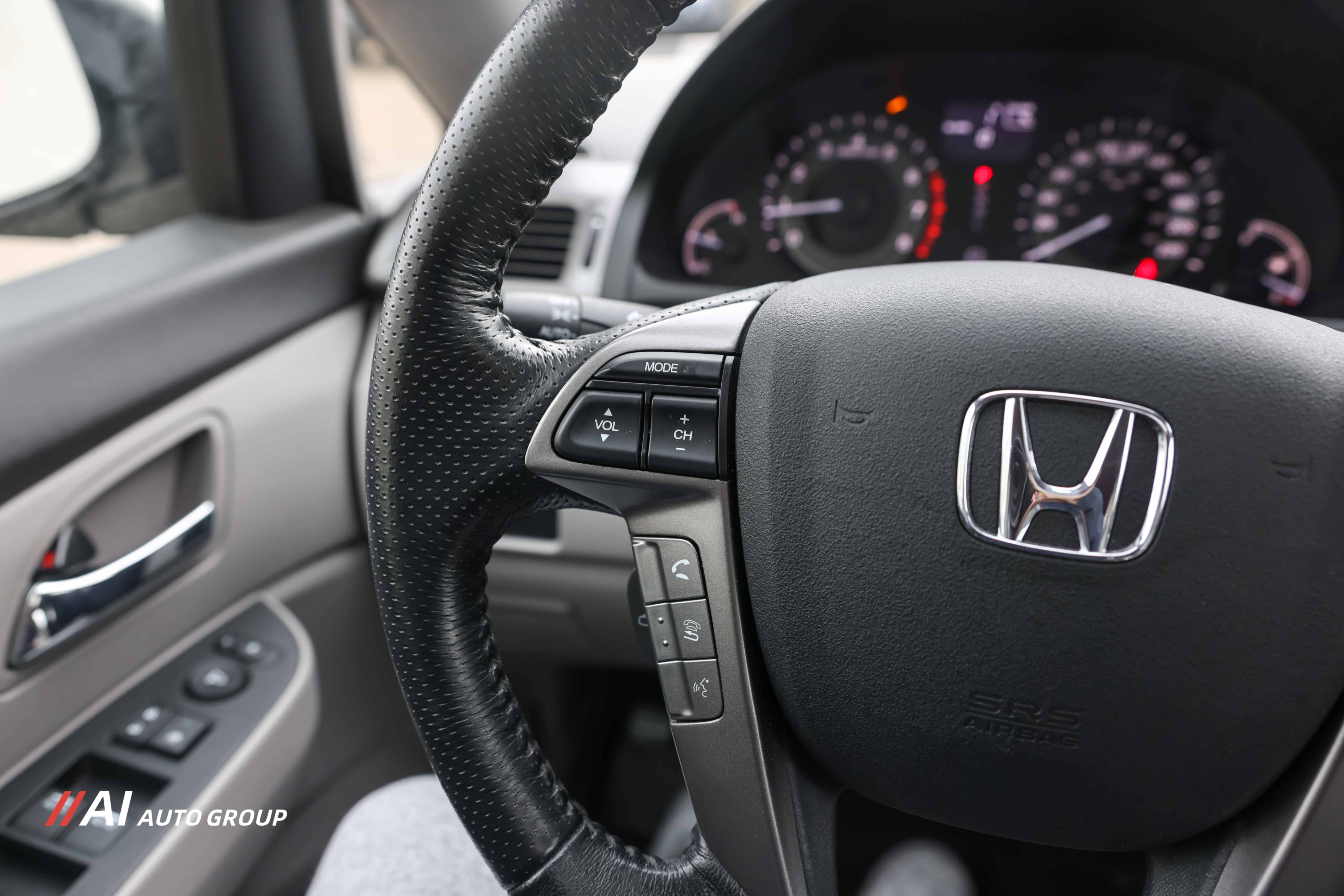 /aiautogroup/2015-Honda-Odyssey-17370713537596205.jpg
