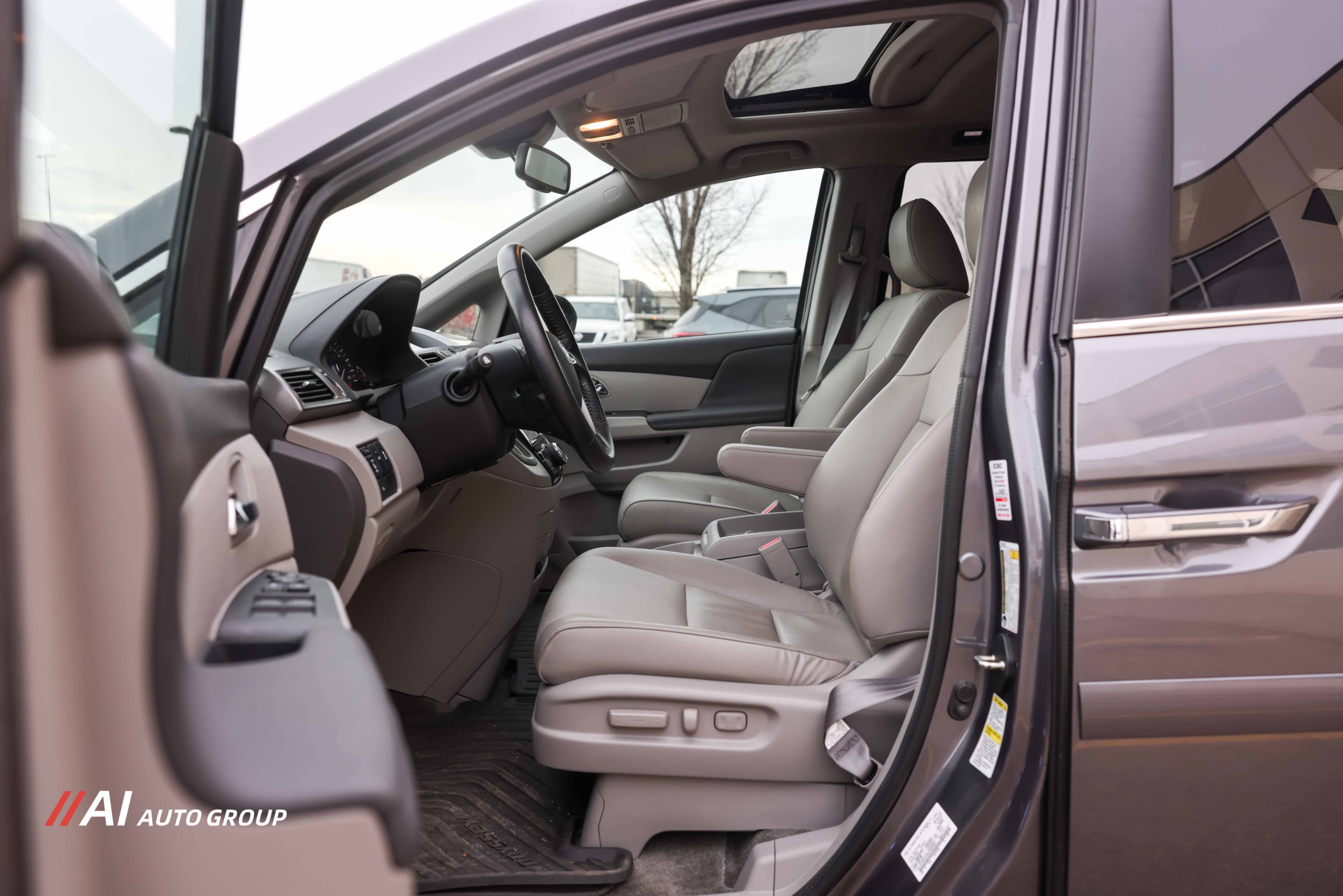 /aiautogroup/2015-Honda-Odyssey-700825231046803.jpg