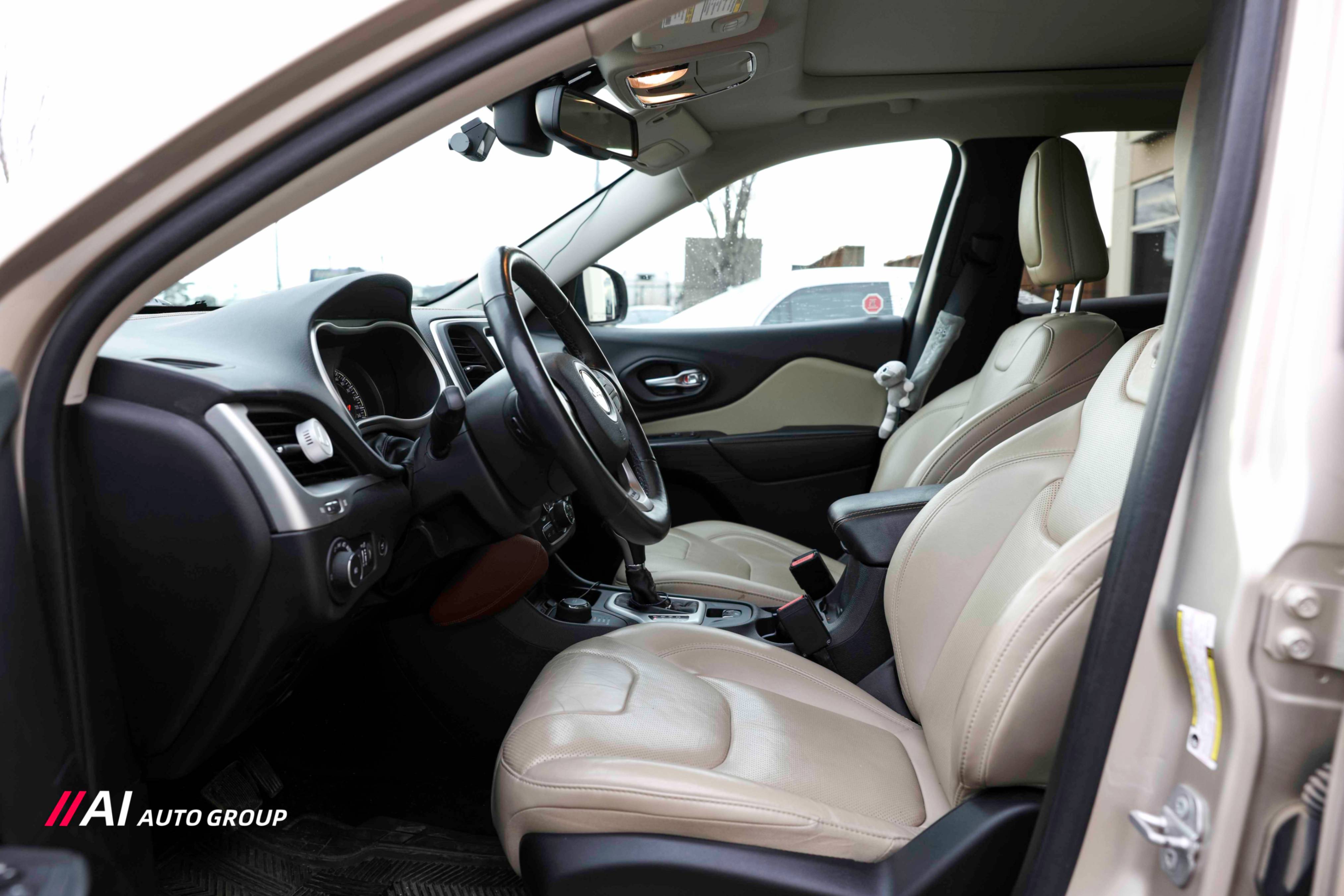 /aiautogroup/2015-Jeep-Cherokee-611199211086759.jpg