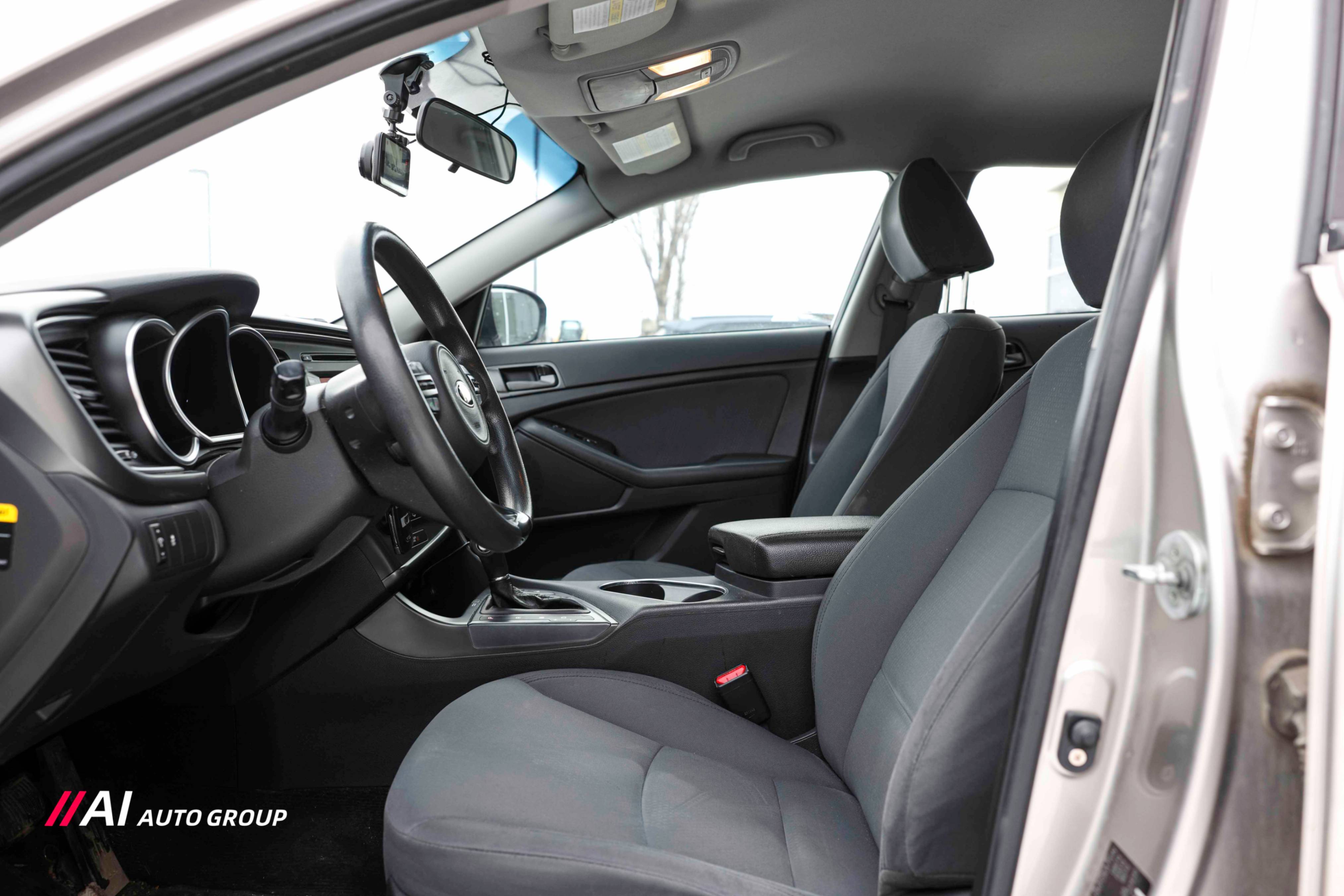 /aiautogroup/2015-Kia-Optima-5284761985040907.jpg