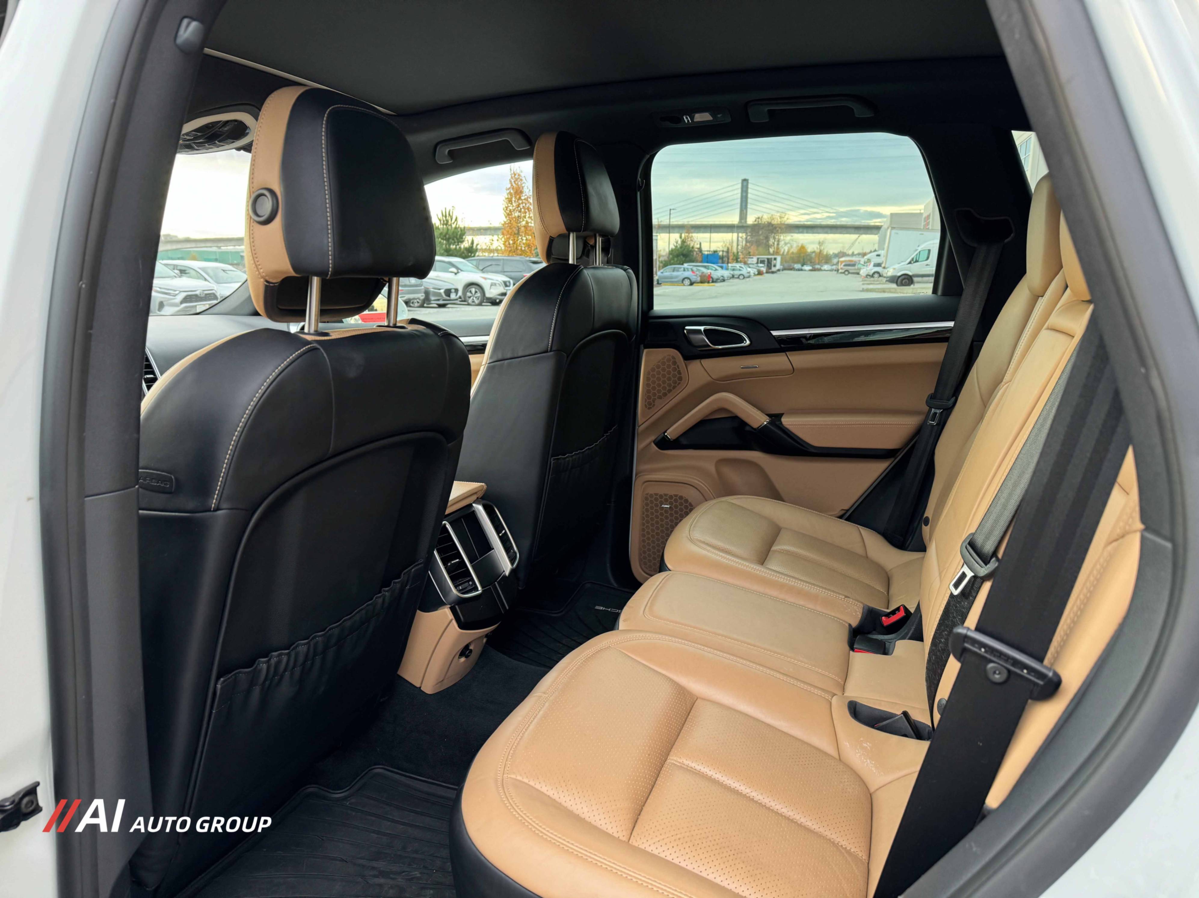/aiautogroup/2015-Porsche-Cayenne-7224058787865015.jpg