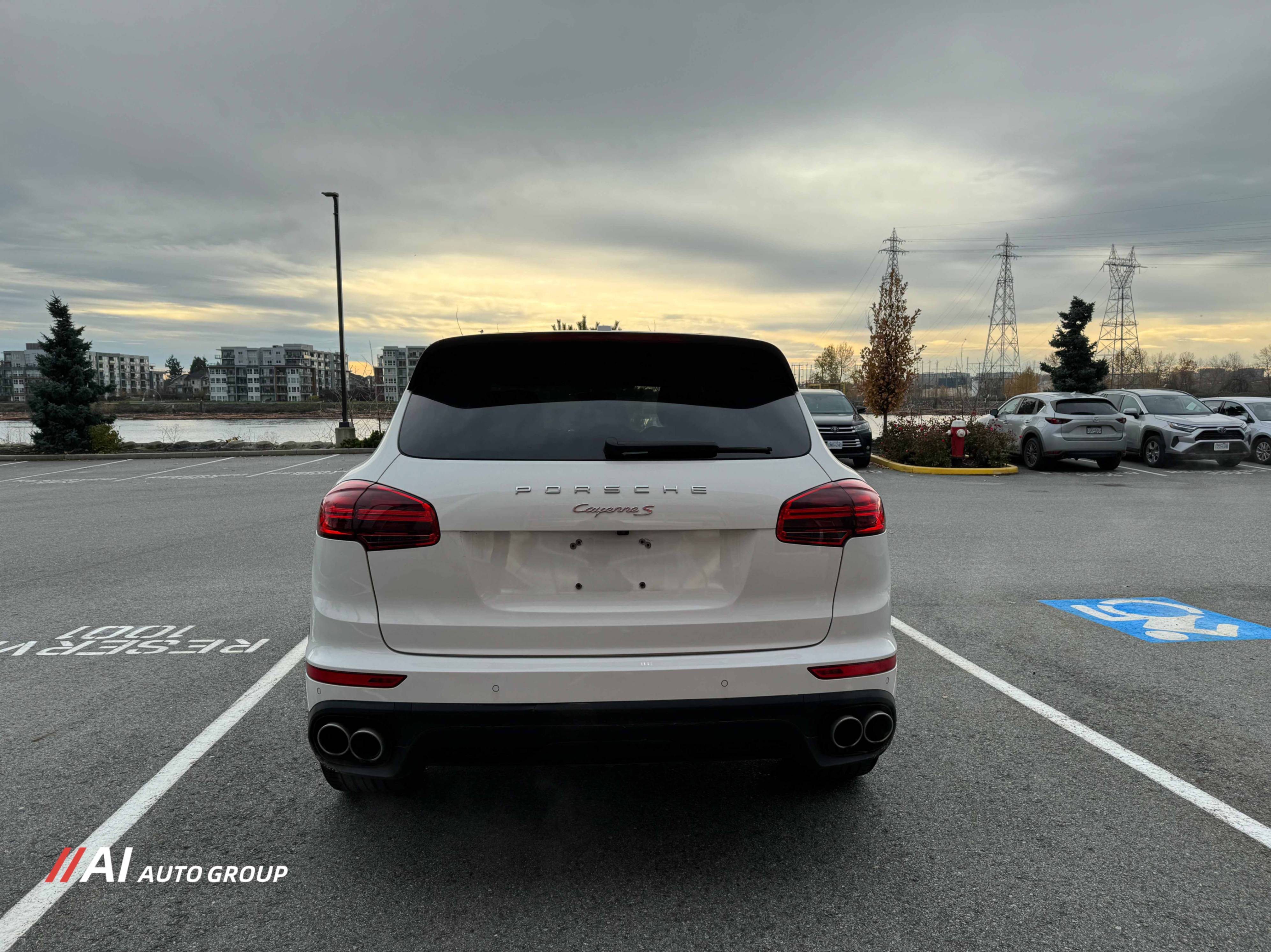 /aiautogroup/2015-Porsche-Cayenne-7615985783110515.jpg