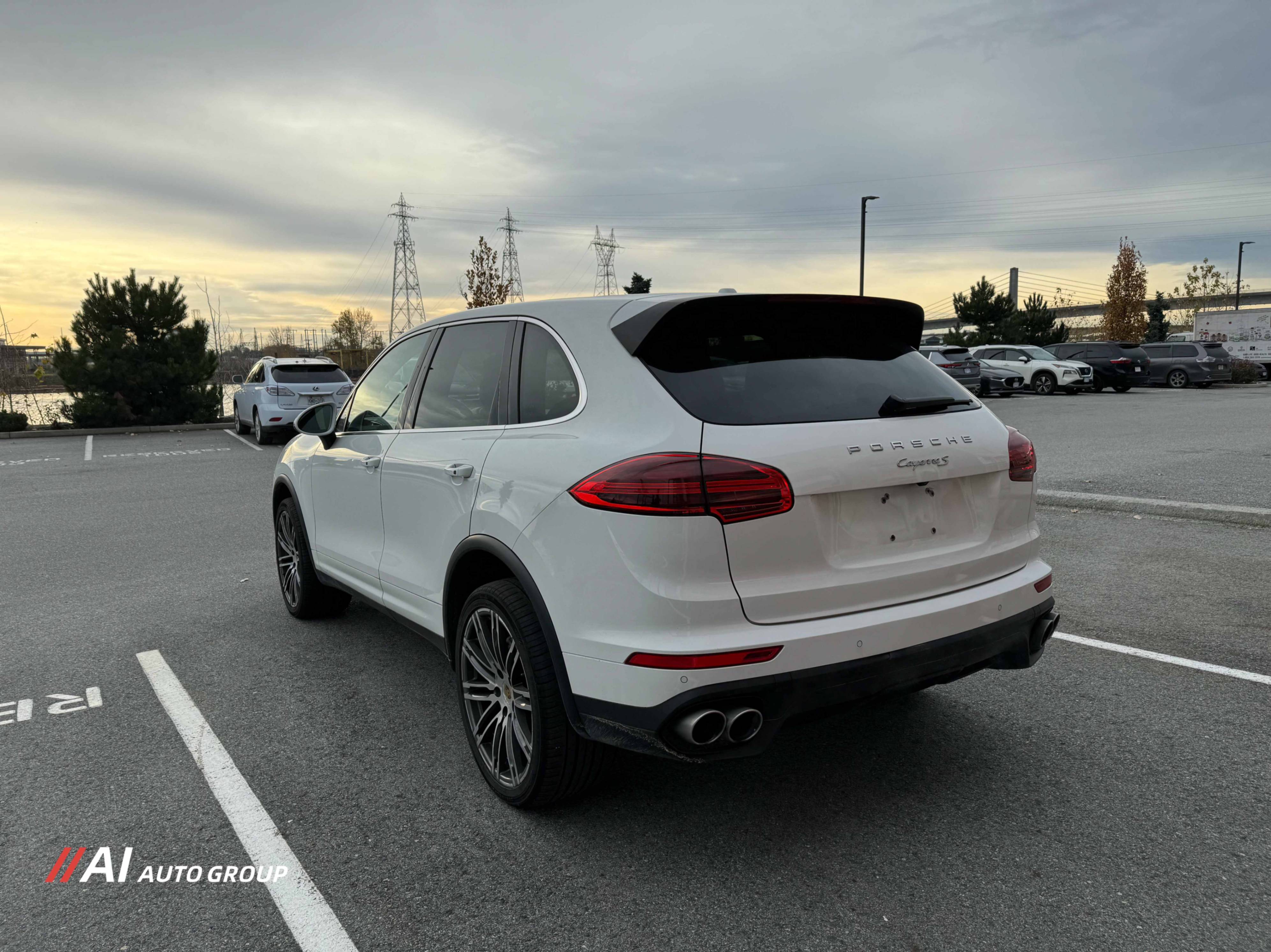 /aiautogroup/2015-Porsche-Cayenne-7725666472542583.jpg