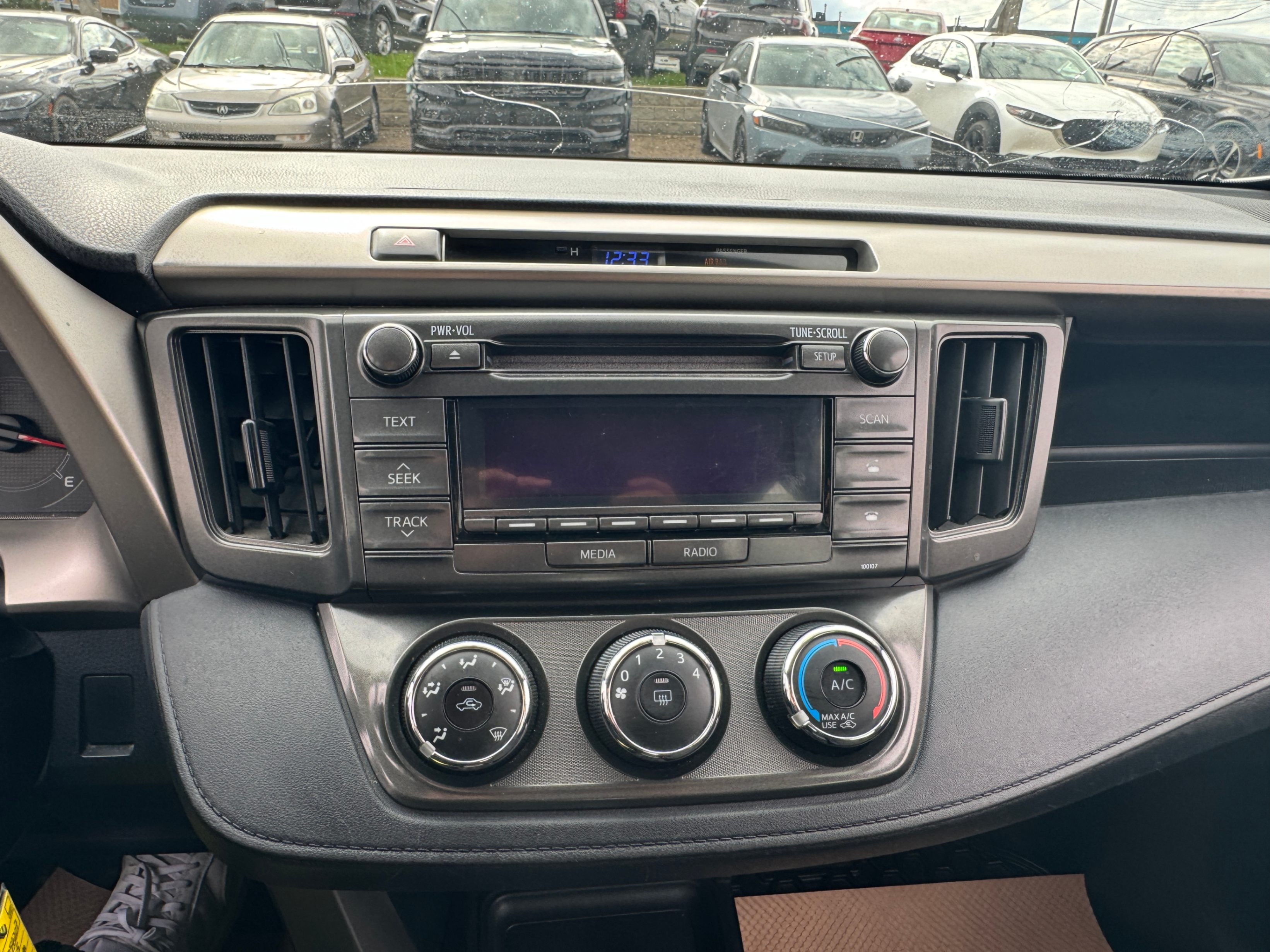 /aiautogroup/2015-Toyota-RAV4-06419102987044045.jpg
