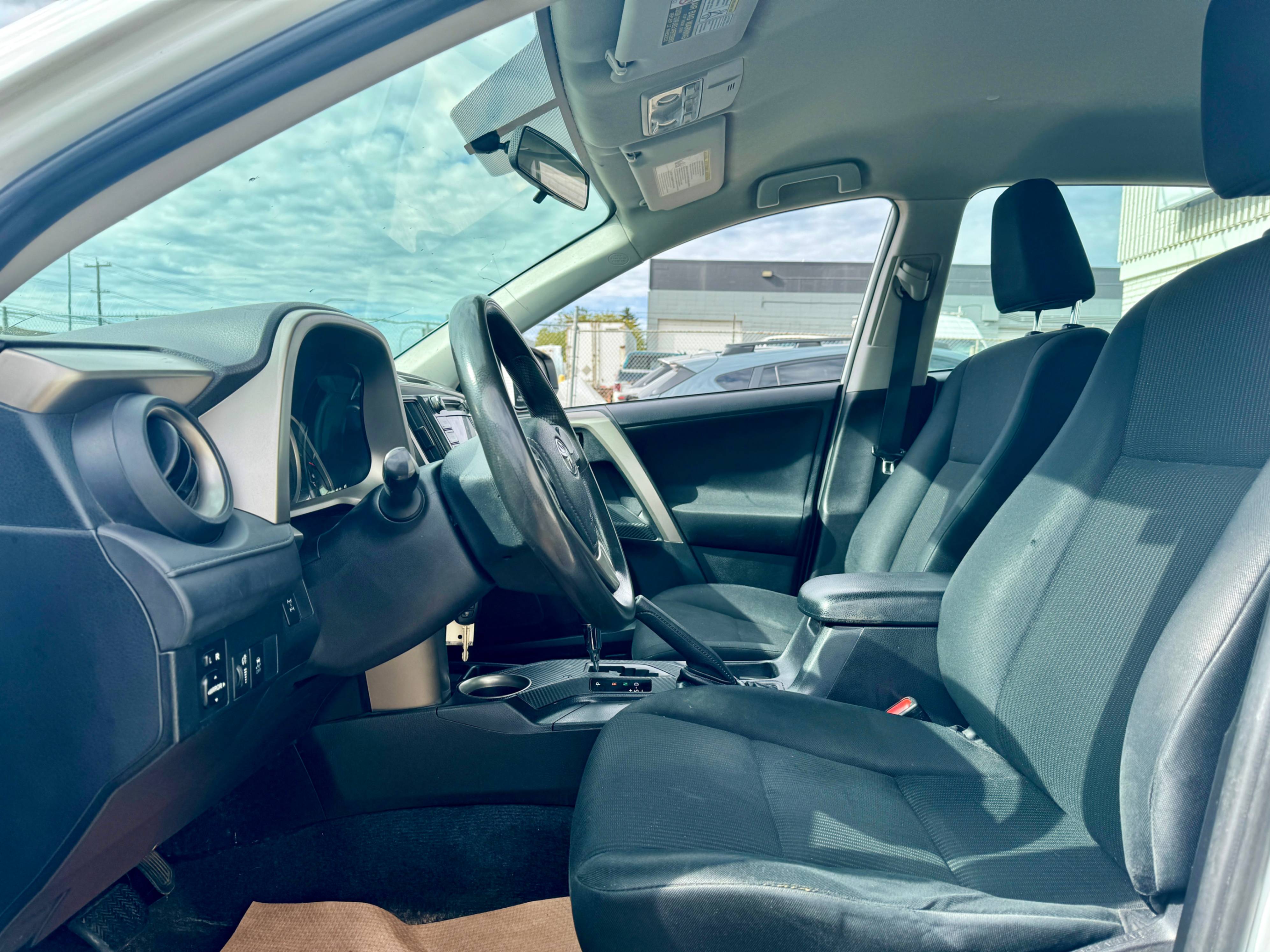 /aiautogroup/2015-Toyota-RAV4-3570196794442497.jpg